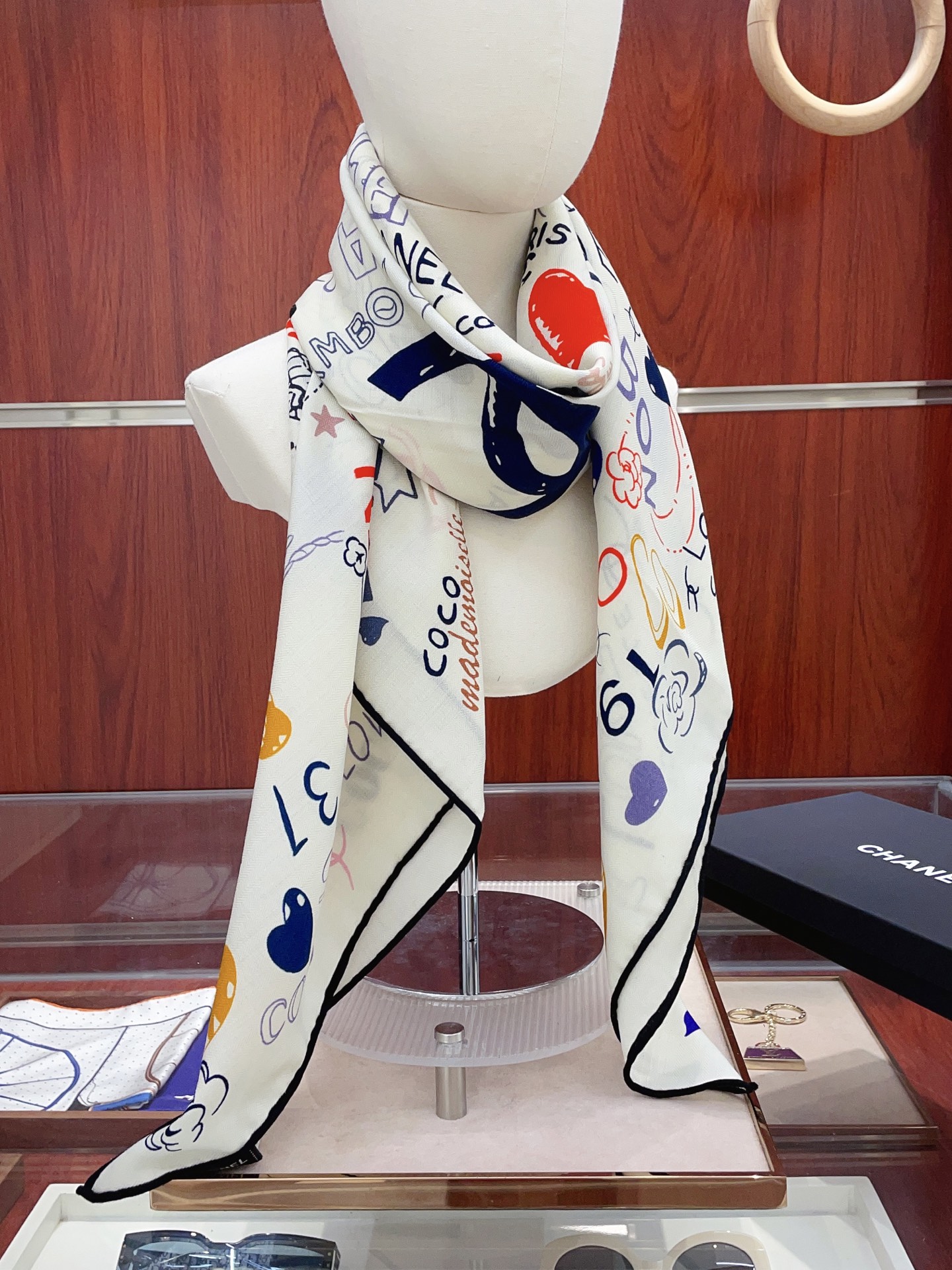 ✨✨【双面同色 丝毛款】小香 羊绒方巾‼️抢‼️VIP推荐 ‼️👍下手一定要快【高端 大爱 ‼️纯羊绒 