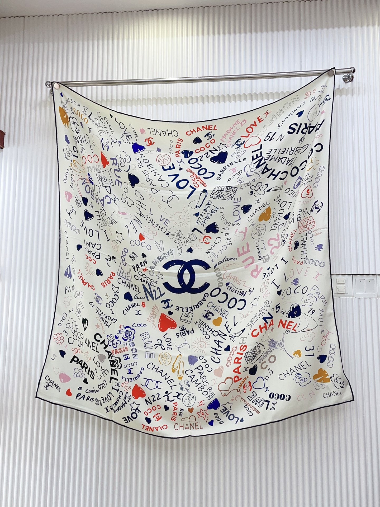 ✨✨【双面同色 丝毛款】小香 羊绒方巾‼️抢‼️VIP推荐 ‼️👍下手一定要快【高端 大爱 ‼️纯羊绒 