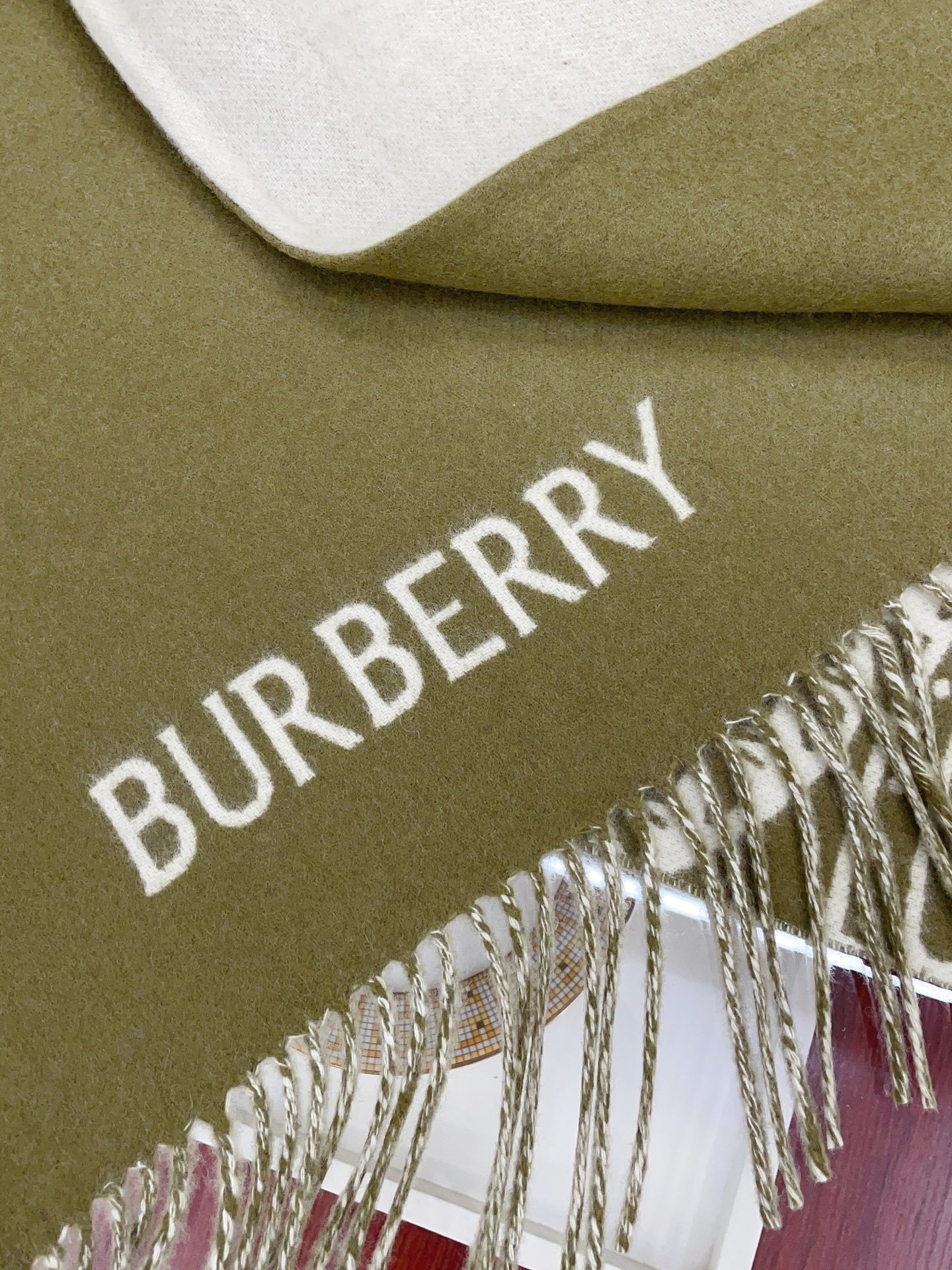 ✨✨【五色入】B家战马最最牛掰款,最新款骑士战马双面提花斗篷‼️经典中的经典.❗️工艺非常考究❗️介绍这