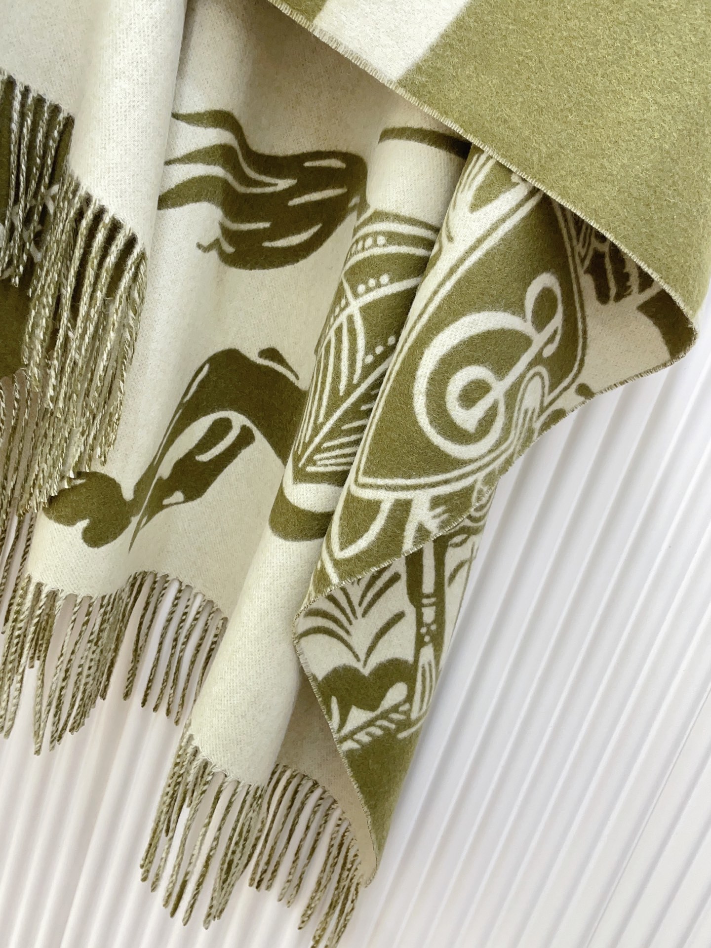 ✨✨【五色入】B家战马最最牛掰款,最新款骑士战马双面提花斗篷‼️经典中的经典.❗️工艺非常考究❗️介绍这