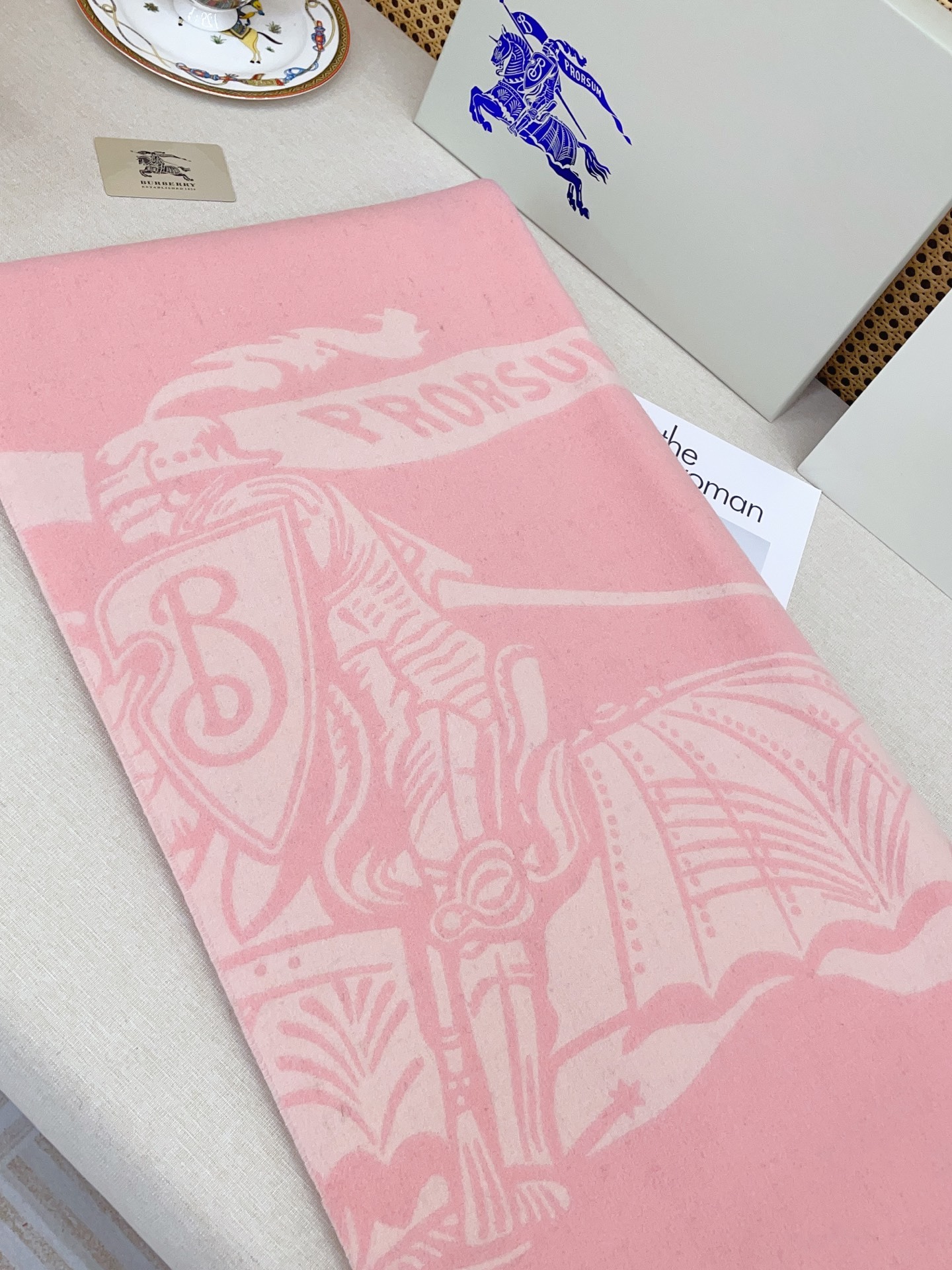 ✨✨【五色入】B家战马最最牛掰款,最新款骑士战马双面提花斗篷‼️经典中的经典.❗️工艺非常考究❗️介绍这