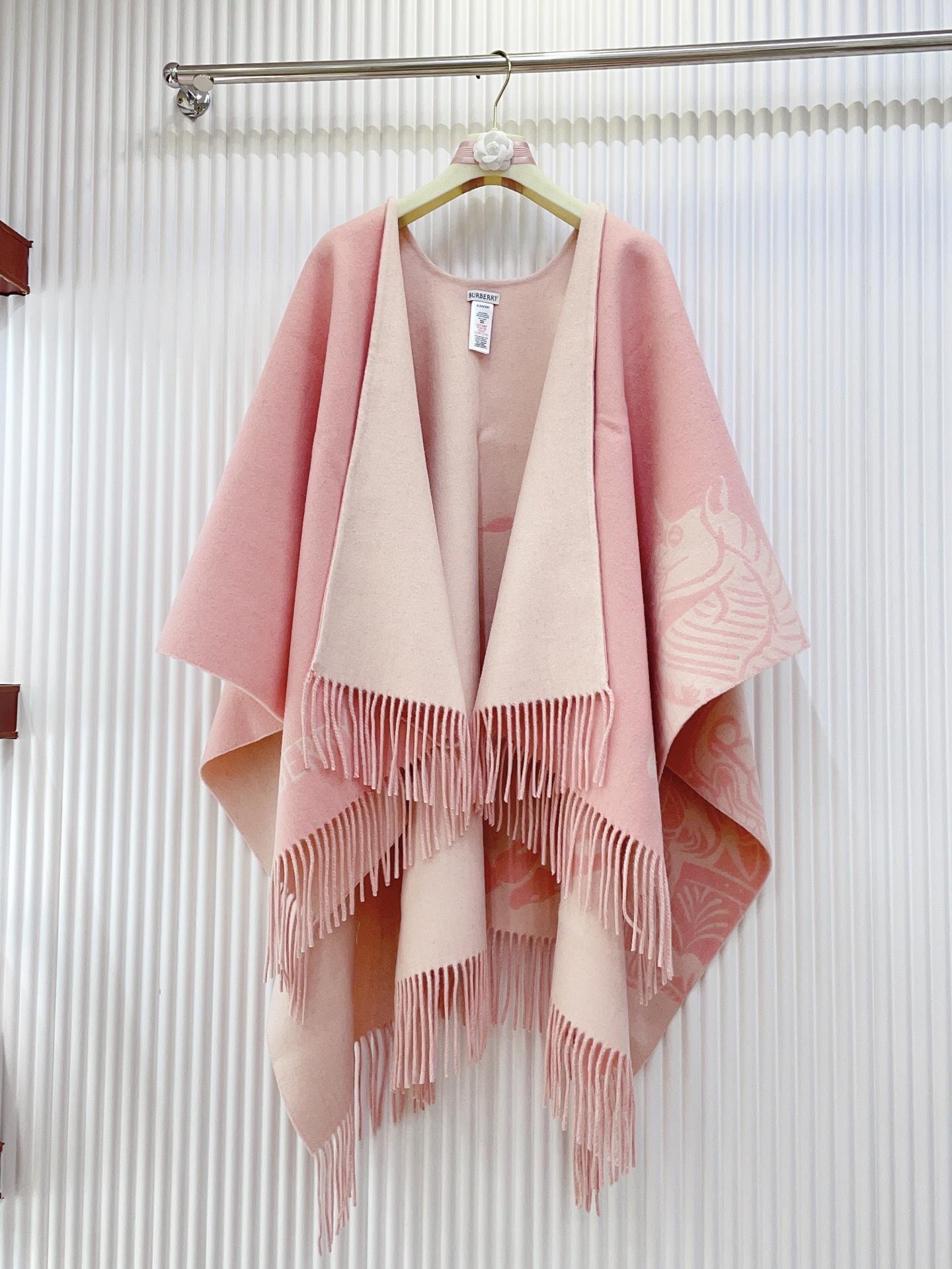 ✨✨【五色入】B家战马最最牛掰款,最新款骑士战马双面提花斗篷‼️经典中的经典.❗️工艺非常考究❗️介绍这