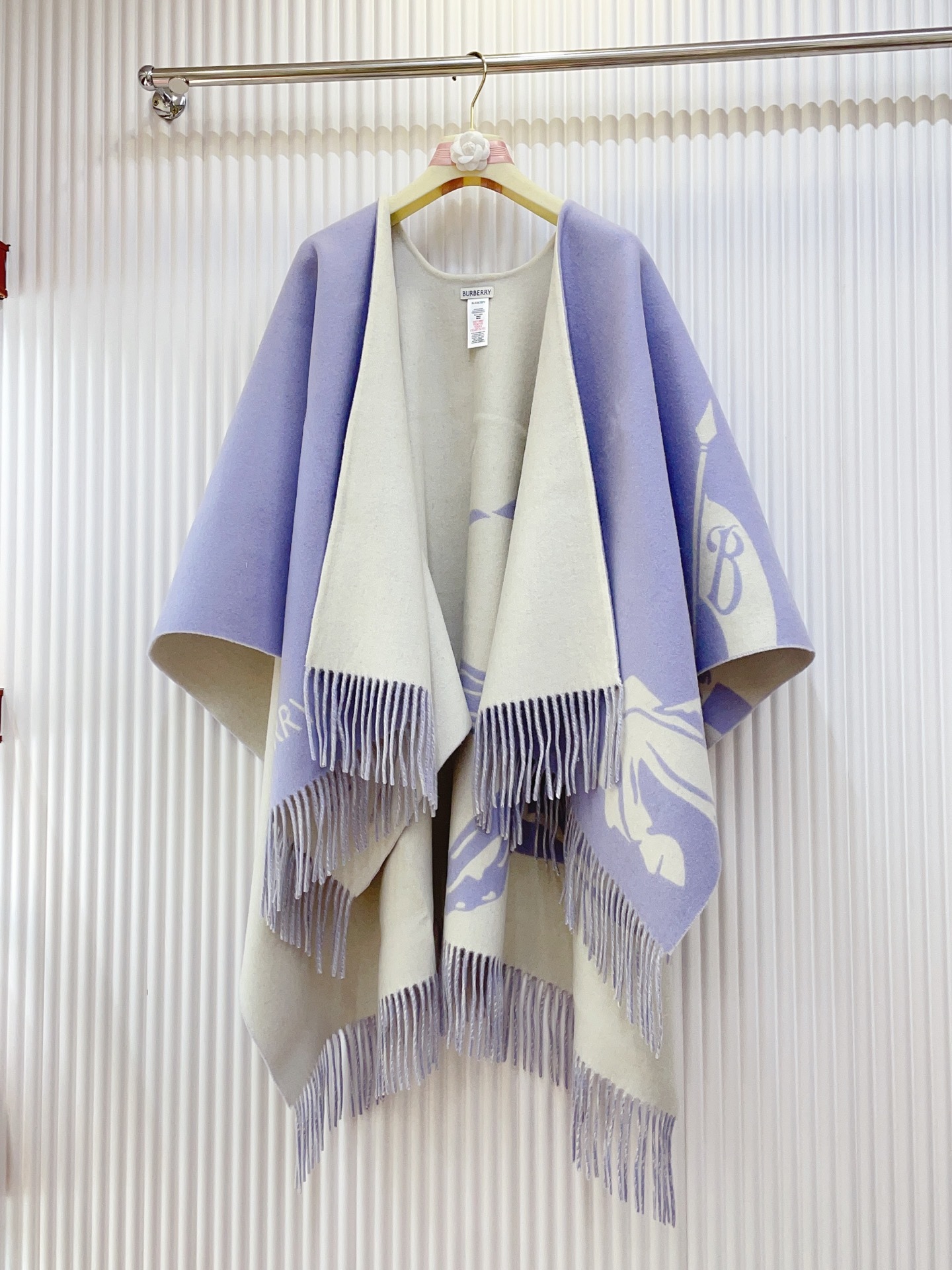 ✨✨【五色入】B家战马最最牛掰款,最新款骑士战马双面提花斗篷‼️经典中的经典.❗️工艺非常考究❗️介绍这