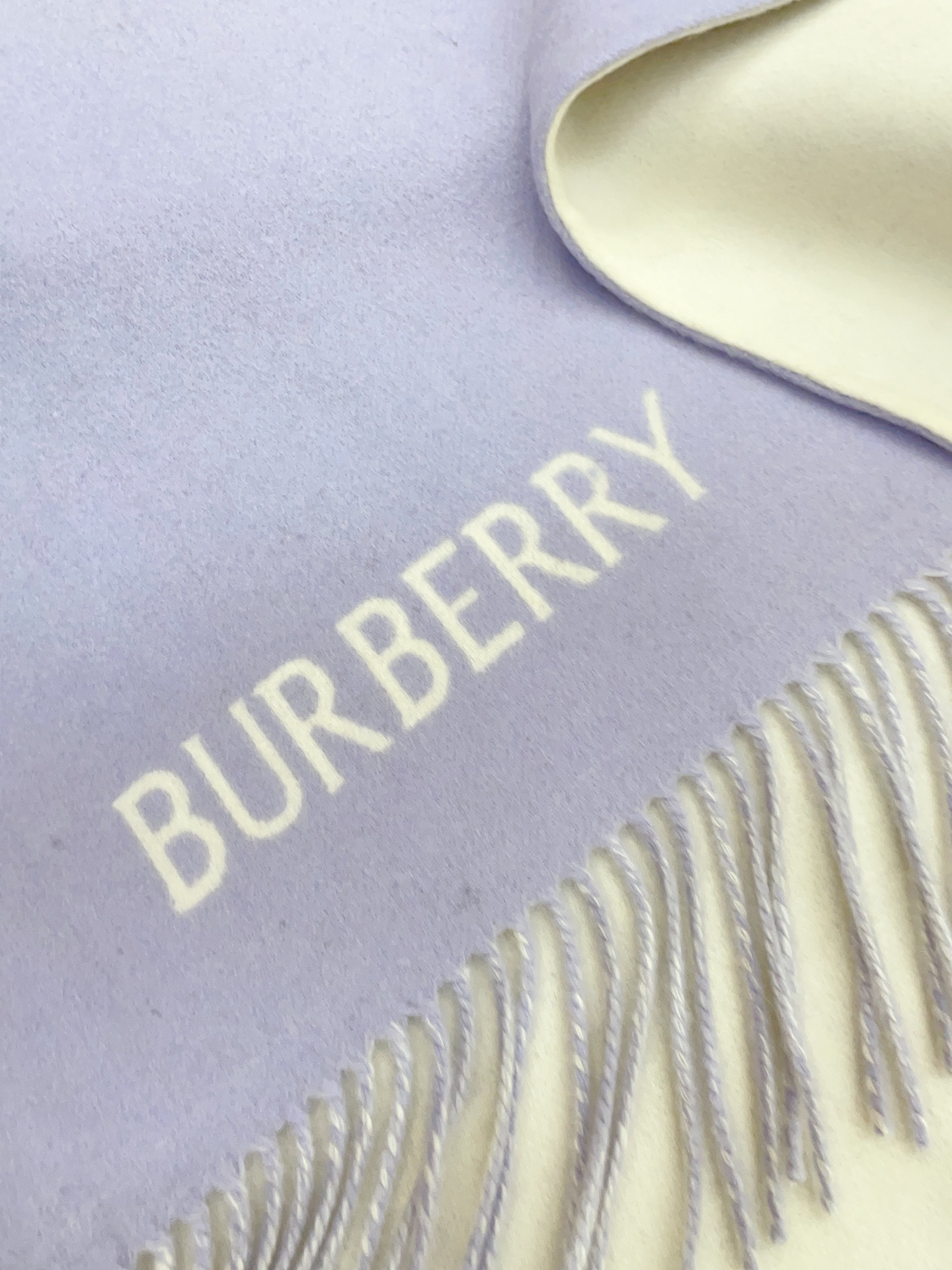 ✨✨【五色入】B家战马最最牛掰款,最新款骑士战马双面提花斗篷‼️经典中的经典.❗️工艺非常考究❗️介绍这