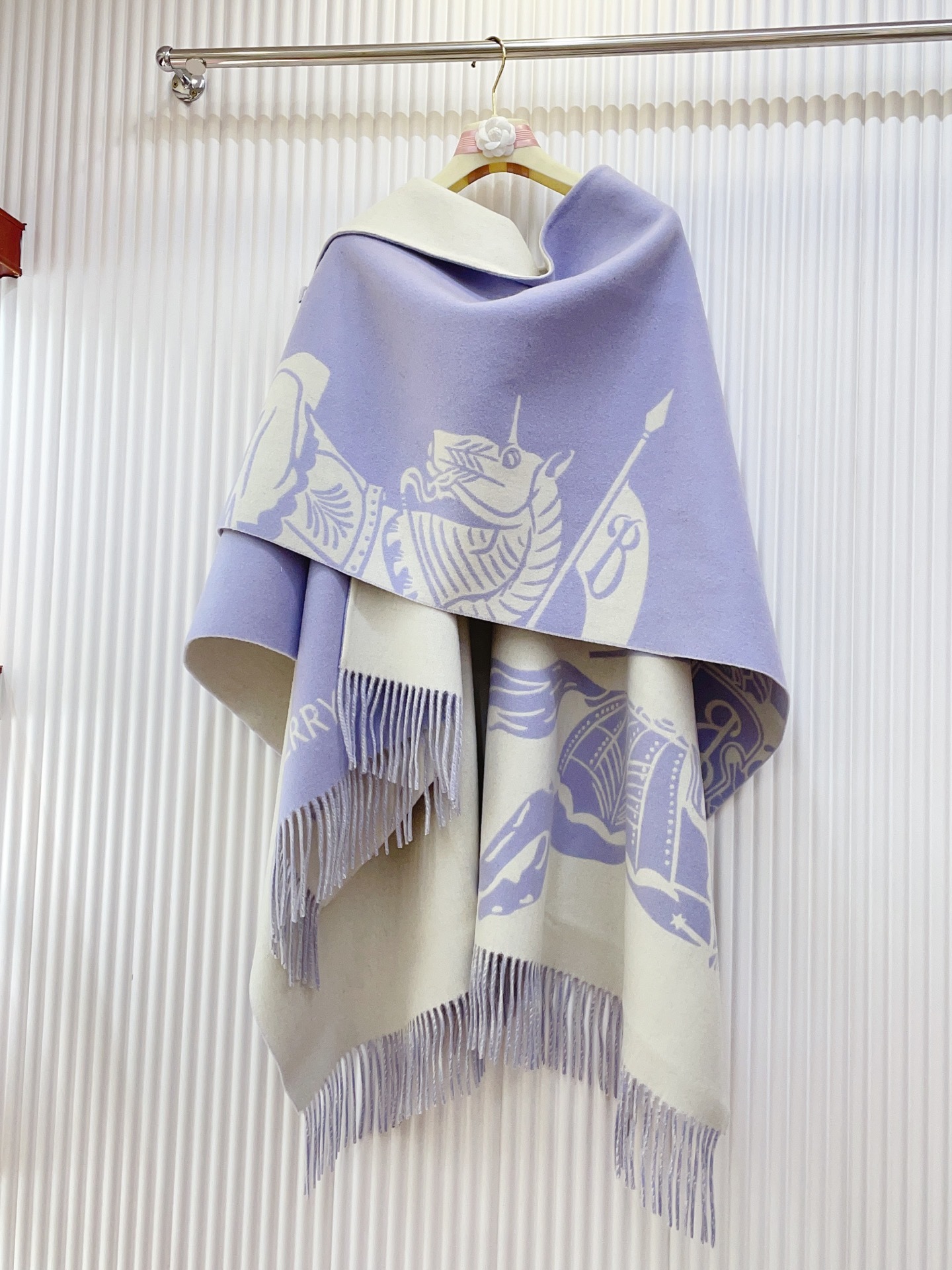 ✨✨【五色入】B家战马最最牛掰款,最新款骑士战马双面提花斗篷‼️经典中的经典.❗️工艺非常考究❗️介绍这