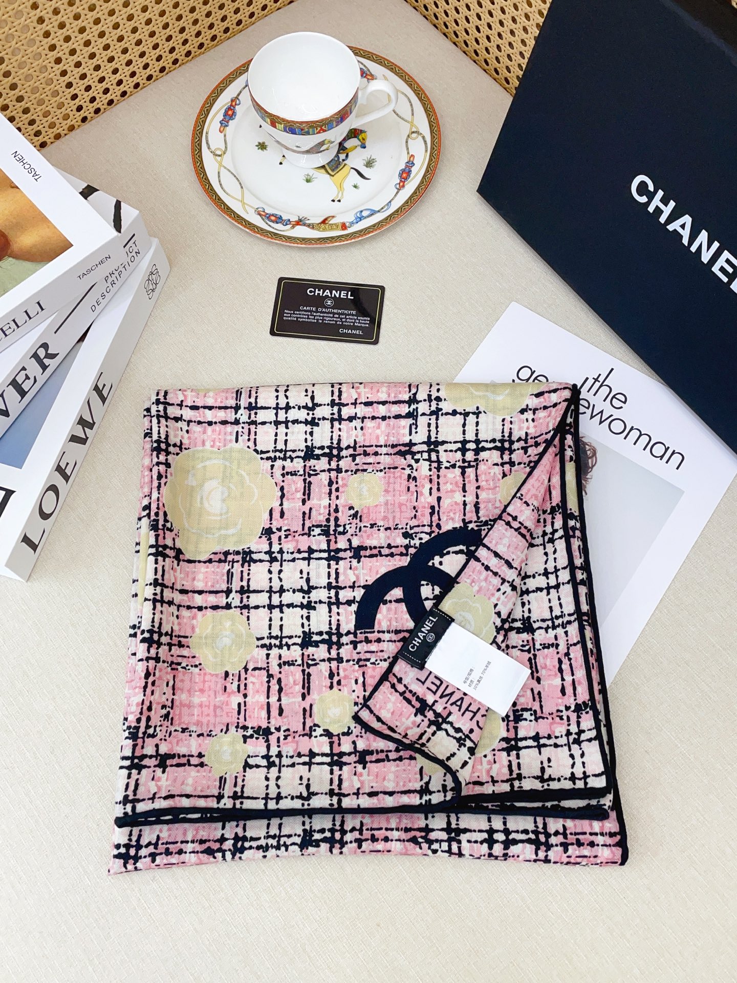 ✨✨【双面同色 丝毛款】小香 羊绒方巾‼️抢‼️VIP推荐 ‼️👍下手一定要快【高端 大爱 ‼️纯羊绒 