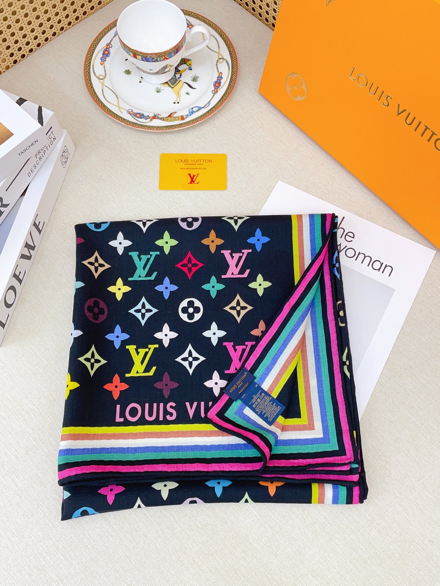 ✨✨【双面同色 丝毛款】L家羊绒新款 买了都说好看‼️推荐💕双面同色羊绒方巾‼️驴家ZG爆款🎁💟立体呈现