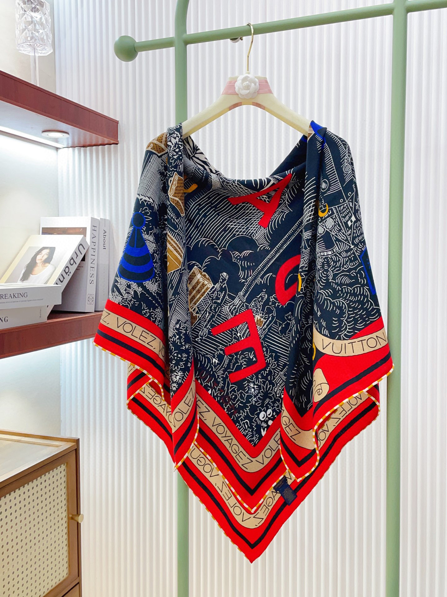 ✨✨【双面同色 丝毛款】L家羊绒新款 买了都说好看‼️推荐💕双面同色羊绒方巾‼️驴家ZG爆款🎁💟立体呈现