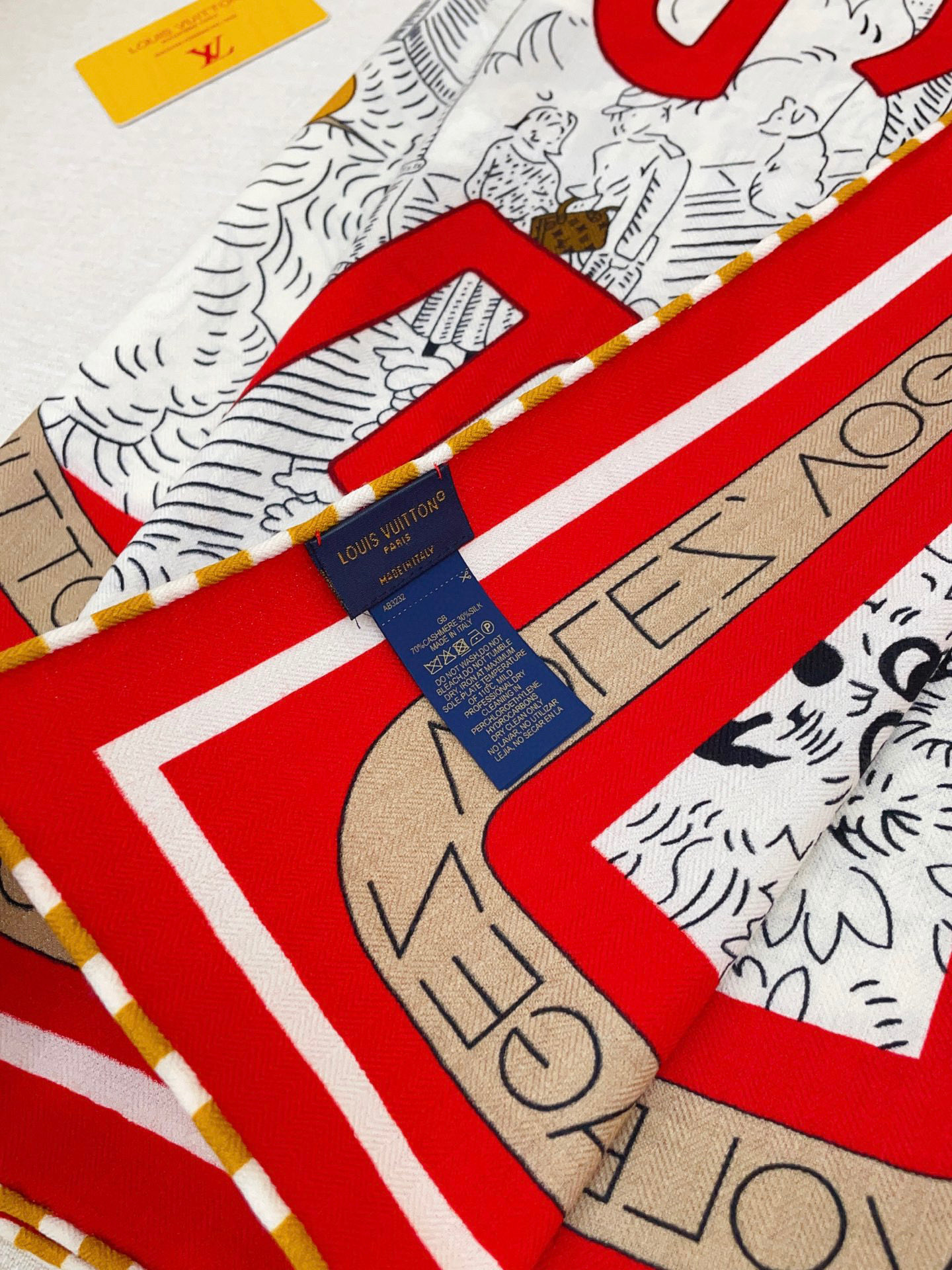 ✨✨【双面同色 丝毛款】L家羊绒新款 买了都说好看‼️推荐💕双面同色羊绒方巾‼️驴家ZG爆款🎁💟立体呈现