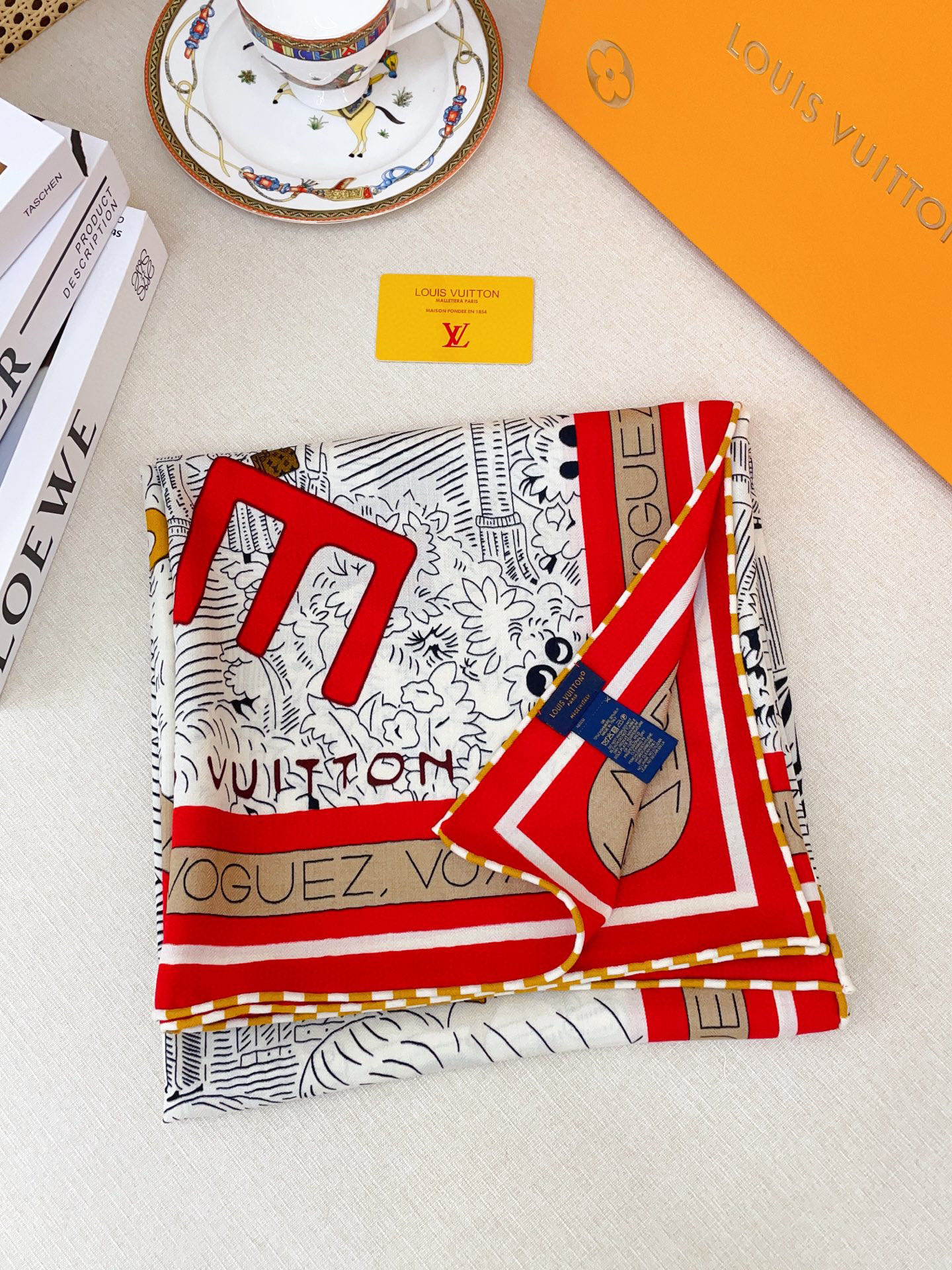 ✨✨【双面同色 丝毛款】L家羊绒新款 买了都说好看‼️推荐💕双面同色羊绒方巾‼️驴家ZG爆款🎁💟立体呈现