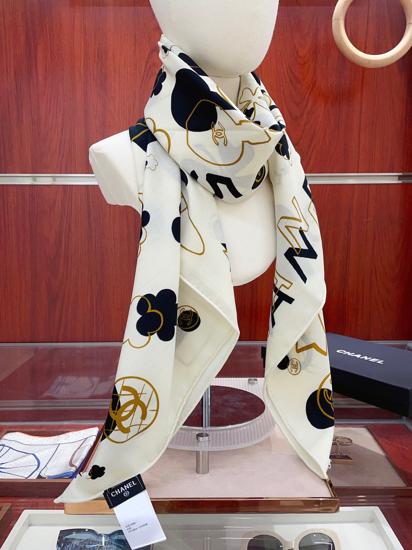 ✨✨【双面同色 丝毛款】小香 羊绒方巾‼️抢‼️VIP推荐 ‼️👍下手一定要快【高端 大爱 ‼️纯羊绒 