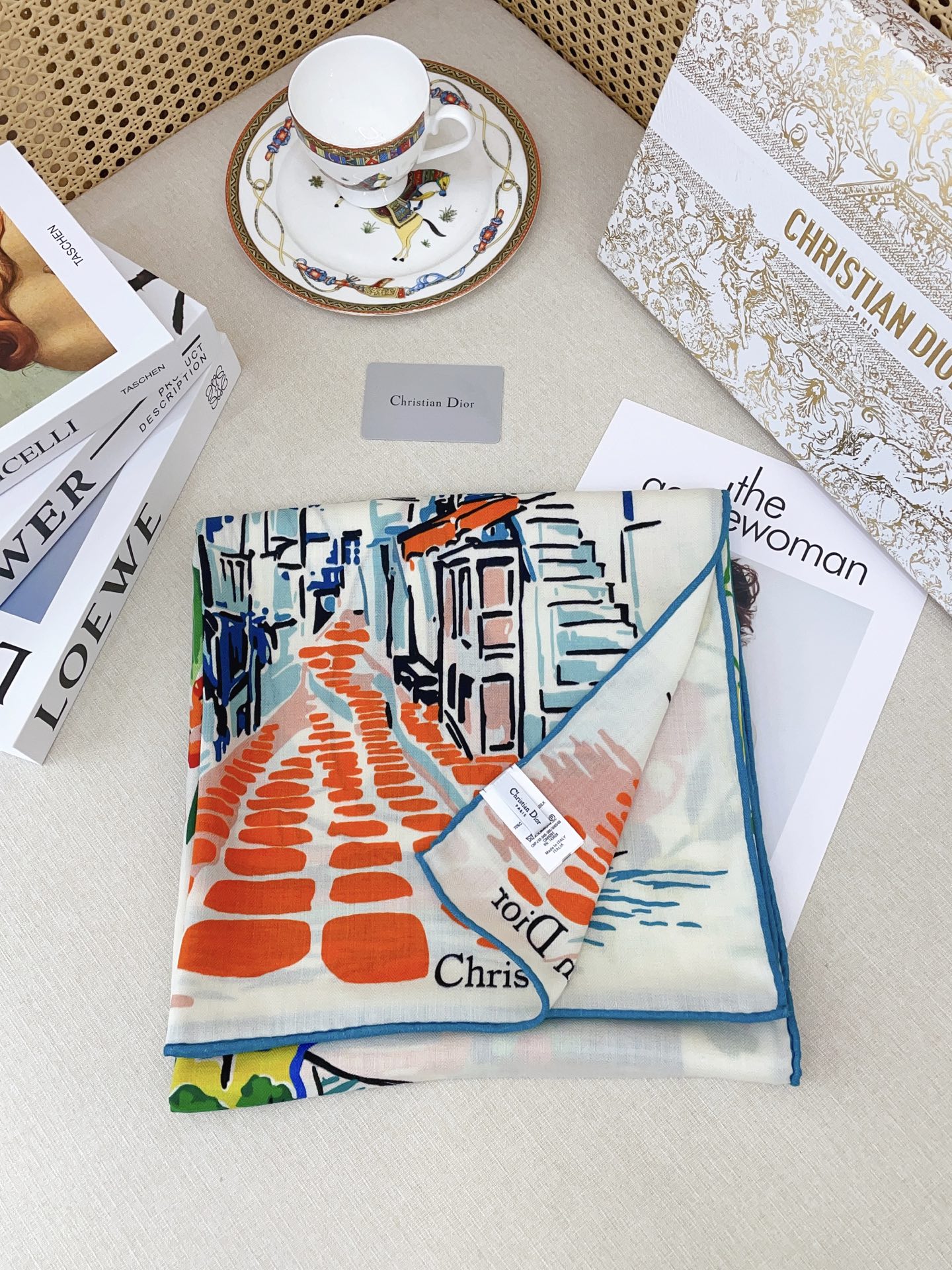 ✨✨【双面同色 丝毛款】CD家羊绒新款【城市系列2】 买了都说好看‼️推荐💕双面同色羊绒方巾‼️D家ZG