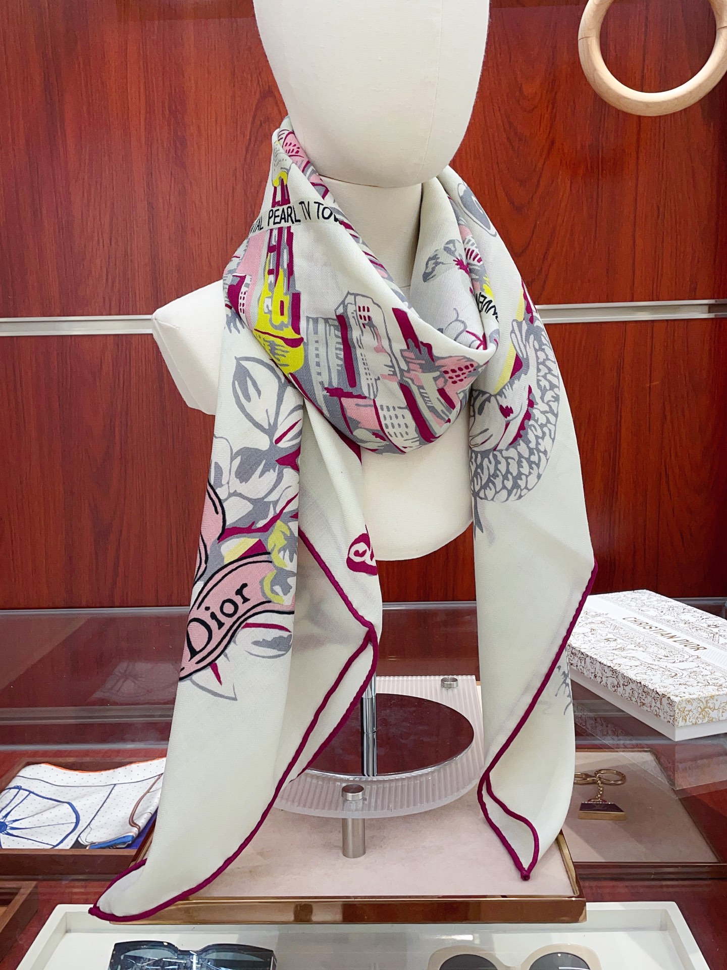 ✨✨【双面同色 丝毛款】CD家羊绒新款【城市系列2】 买了都说好看‼️推荐💕双面同色羊绒方巾‼️D家ZG