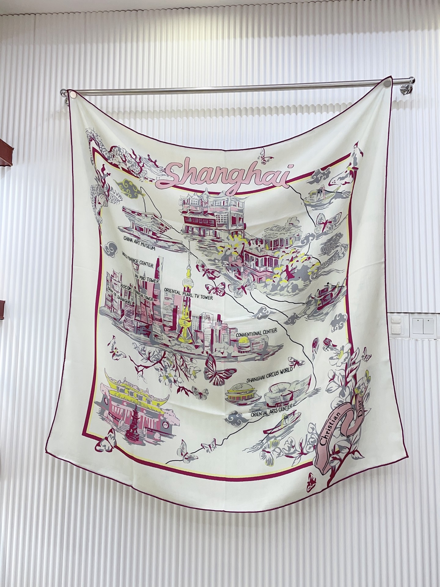 ✨✨【双面同色 丝毛款】CD家羊绒新款【城市系列2】 买了都说好看‼️推荐💕双面同色羊绒方巾‼️D家ZG