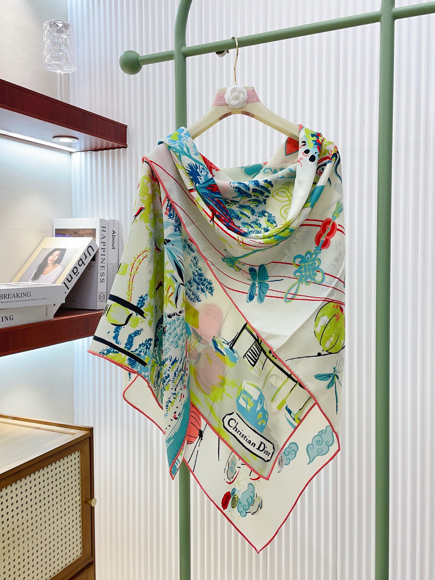 ✨✨【双面同色 丝毛款】CD家羊绒新款【城市系列2】 买了都说好看‼️推荐💕双面同色羊绒方巾‼️D家ZG