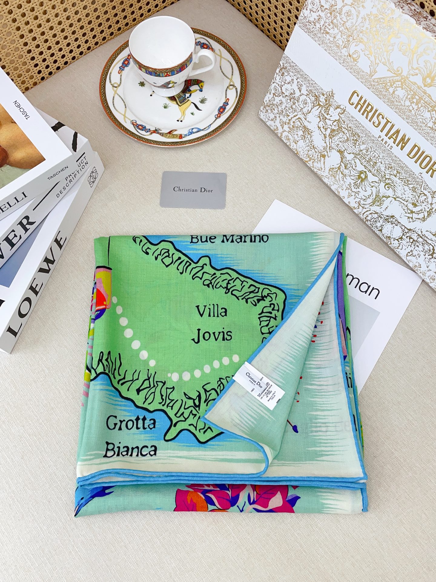 ✨✨【双面同色 丝毛款】CD家羊绒新款【城市系列2】 买了都说好看‼️推荐💕双面同色羊绒方巾‼️D家ZG