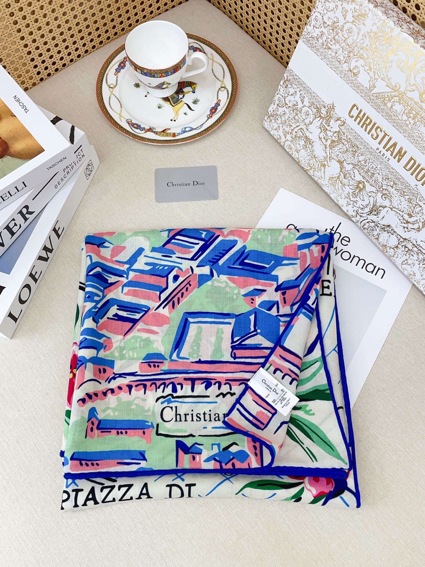 ✨✨【双面同色 丝毛款】CD家羊绒新款【城市系列2】 买了都说好看‼️推荐💕双面同色羊绒方巾‼️D家ZG