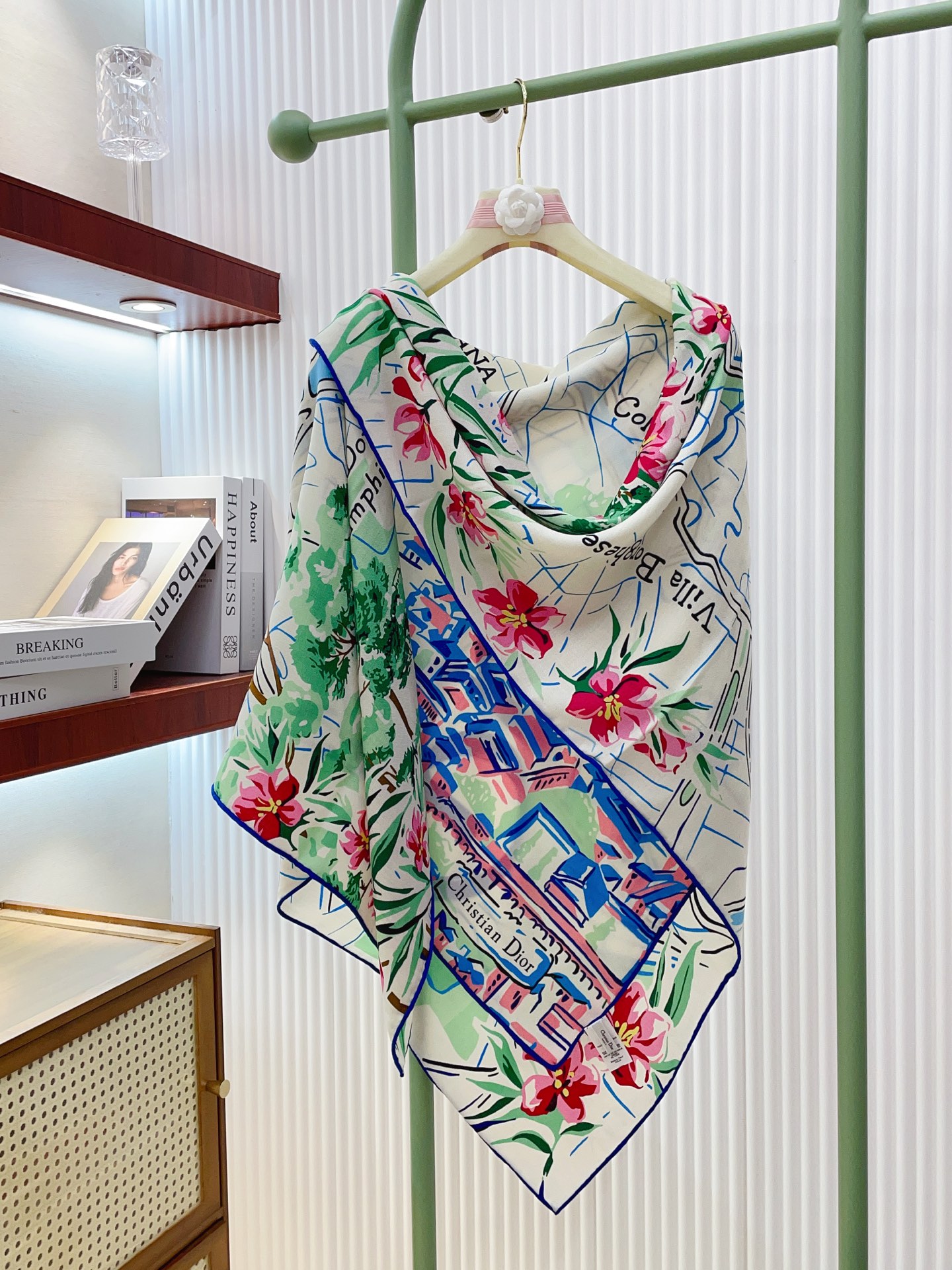 ✨✨【双面同色 丝毛款】CD家羊绒新款【城市系列2】 买了都说好看‼️推荐💕双面同色羊绒方巾‼️D家ZG