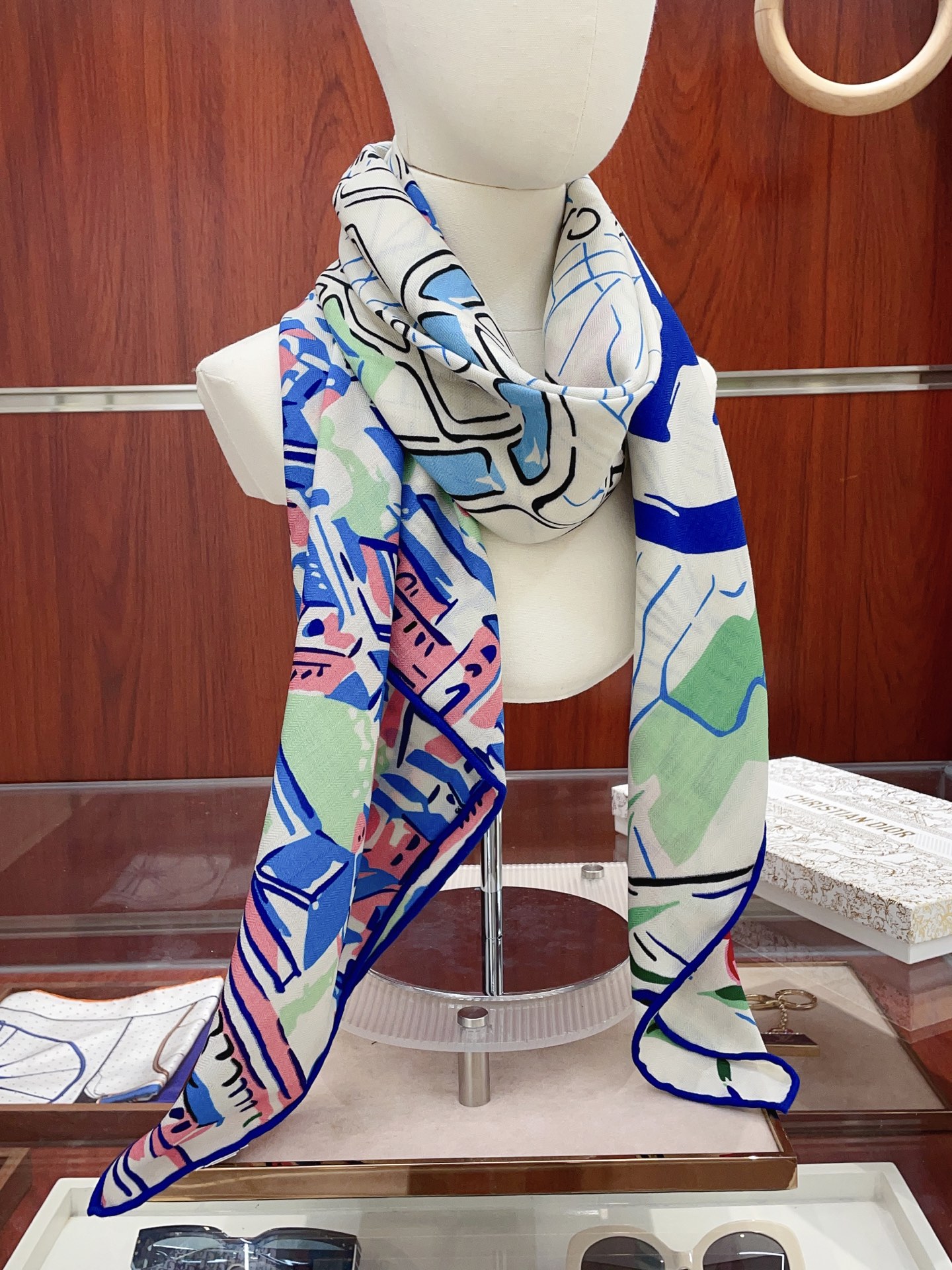 ✨✨【双面同色 丝毛款】CD家羊绒新款【城市系列2】 买了都说好看‼️推荐💕双面同色羊绒方巾‼️D家ZG