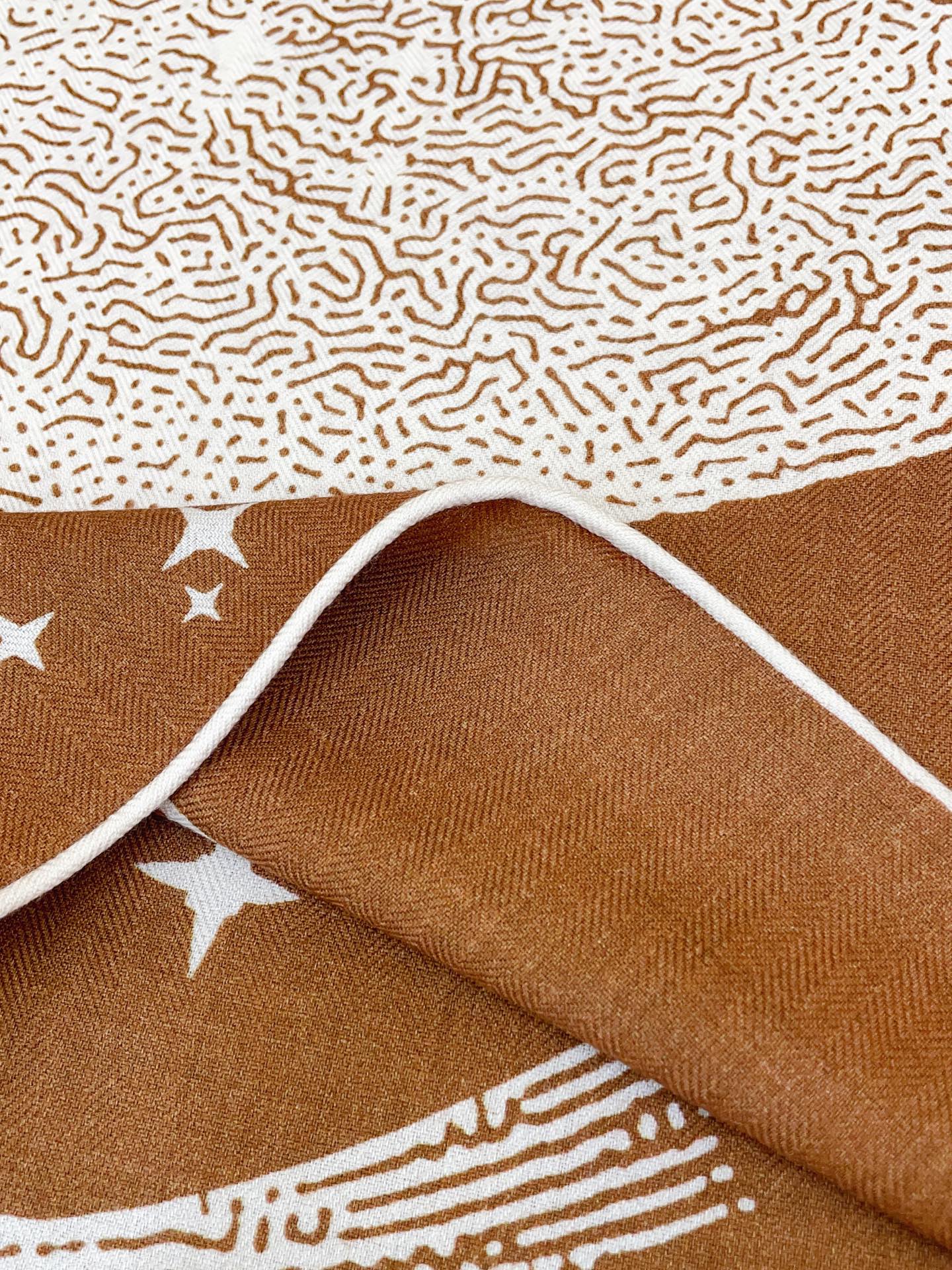 ✨✨【双面同色 丝毛款】H家羊绒新款 买了都说好看‼️推荐💕【月光飞马 140】羊绒方巾‼️H家ZG爆款