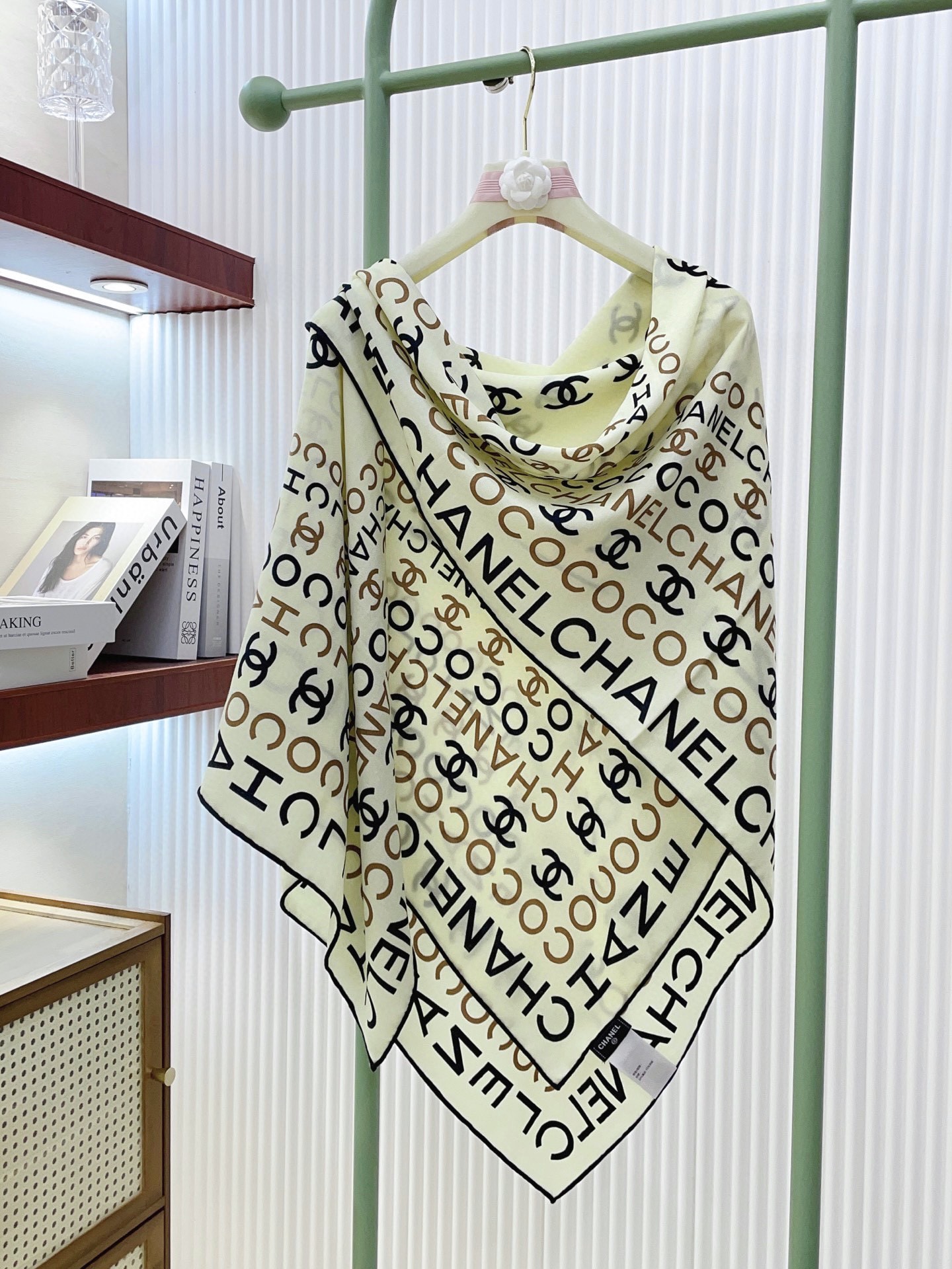 ✨✨【双面同色 丝毛款】小香 羊绒方巾‼️抢‼️VIP推荐 ‼️👍下手一定要快【高端 大爱 ‼️纯羊绒 