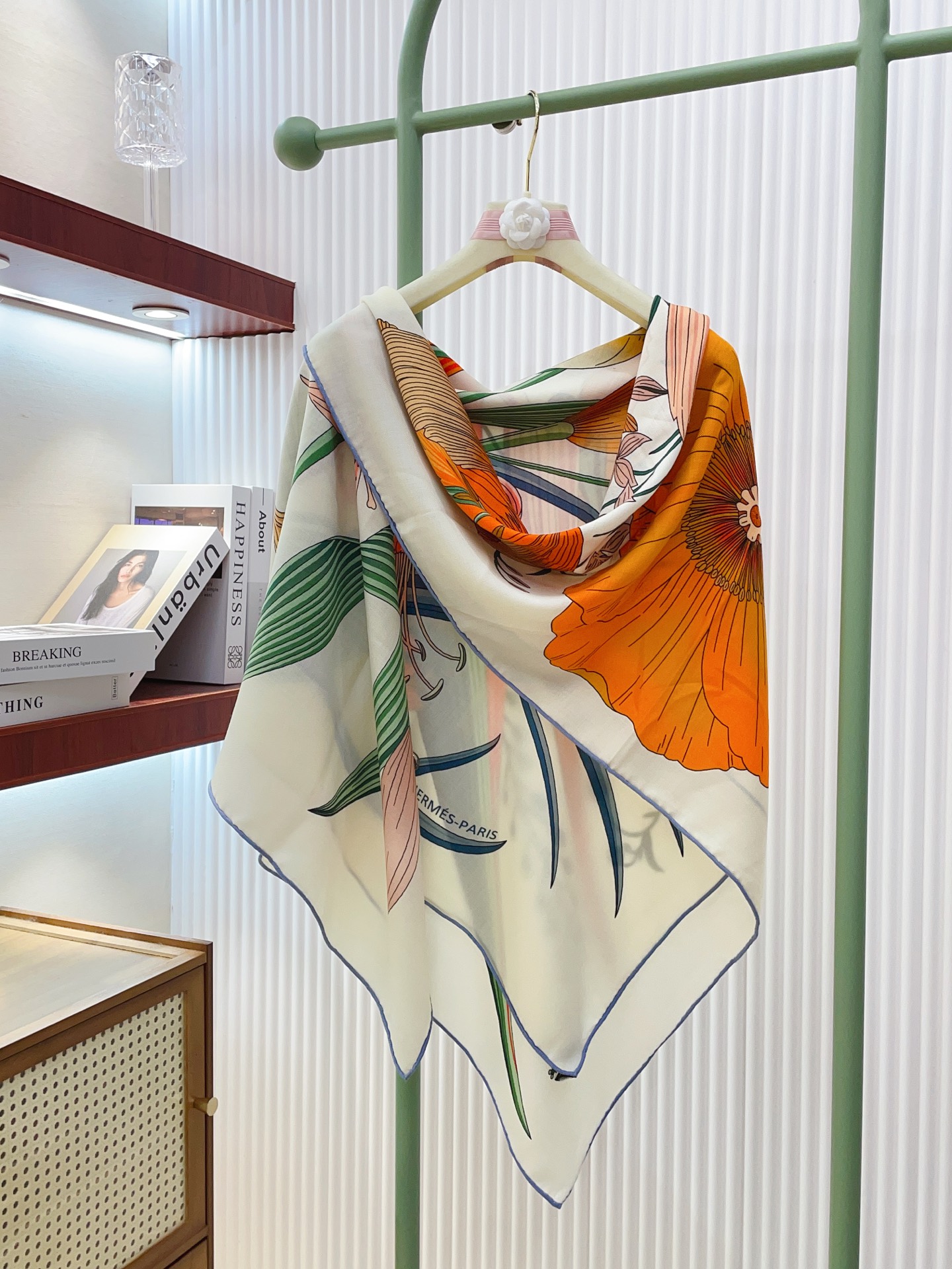 ✨✨【双面同色 丝毛款】H家羊绒新款 买了都说好看‼️推荐💕【永生花束 140】羊绒方巾‼️H家ZG爆款