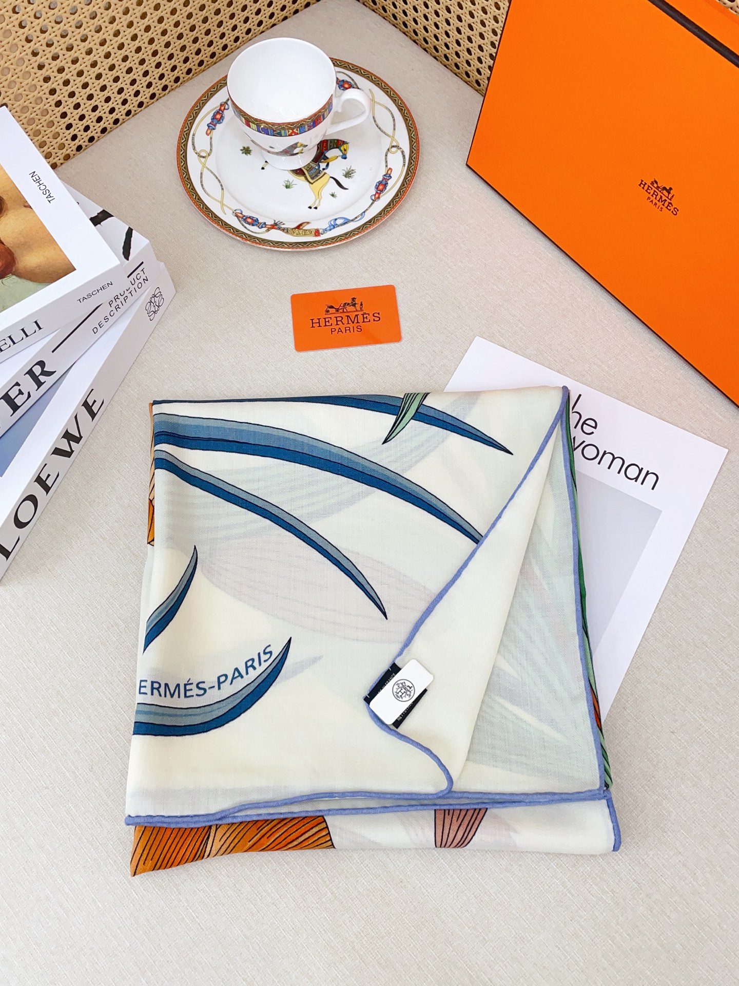 ✨✨【双面同色 丝毛款】H家羊绒新款 买了都说好看‼️推荐💕【永生花束 140】羊绒方巾‼️H家ZG爆款