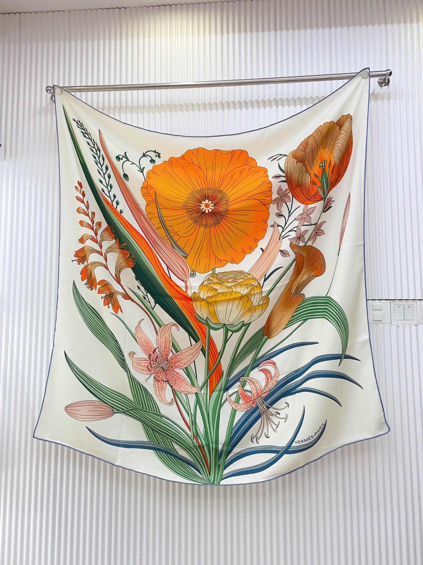 ✨✨【双面同色 丝毛款】H家羊绒新款 买了都说好看‼️推荐💕【永生花束 140】羊绒方巾‼️H家ZG爆款