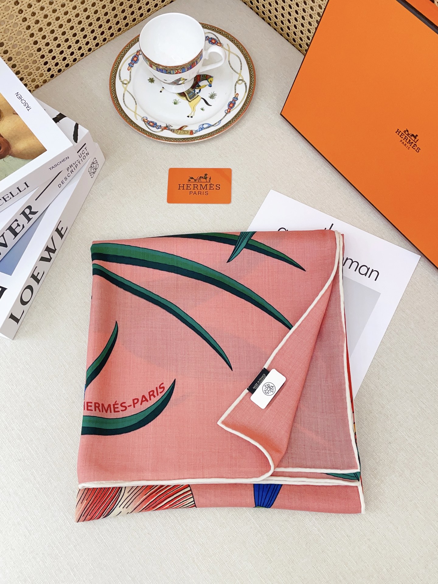 ✨✨【双面同色 丝毛款】H家羊绒新款 买了都说好看‼️推荐💕【永生花束 140】羊绒方巾‼️H家ZG爆款