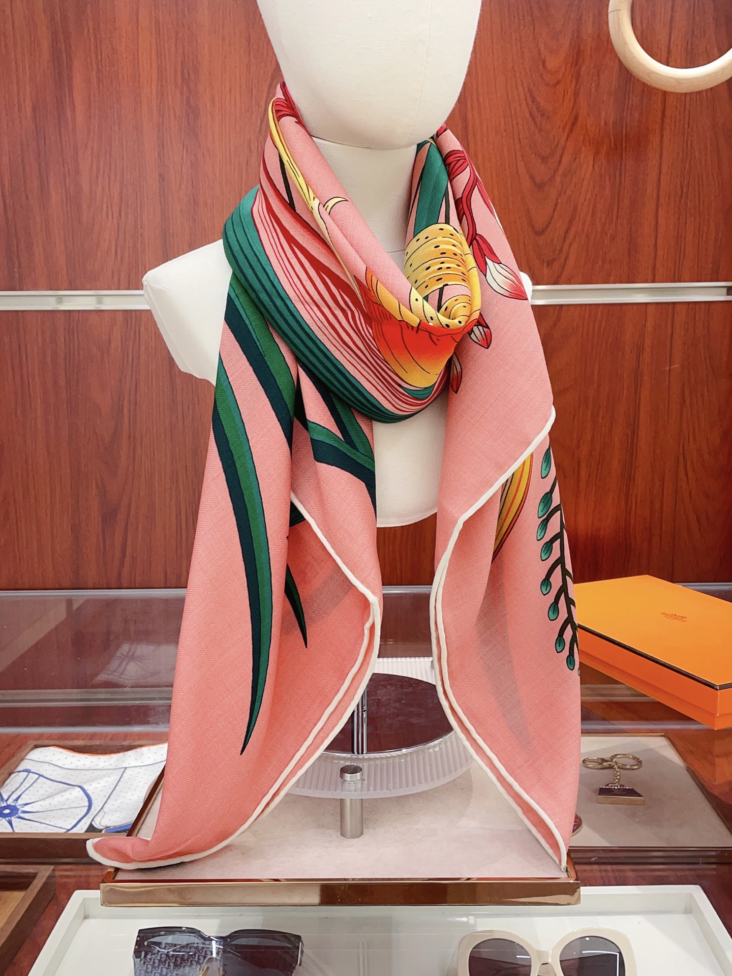 ✨✨【双面同色 丝毛款】H家羊绒新款 买了都说好看‼️推荐💕【永生花束 140】羊绒方巾‼️H家ZG爆款