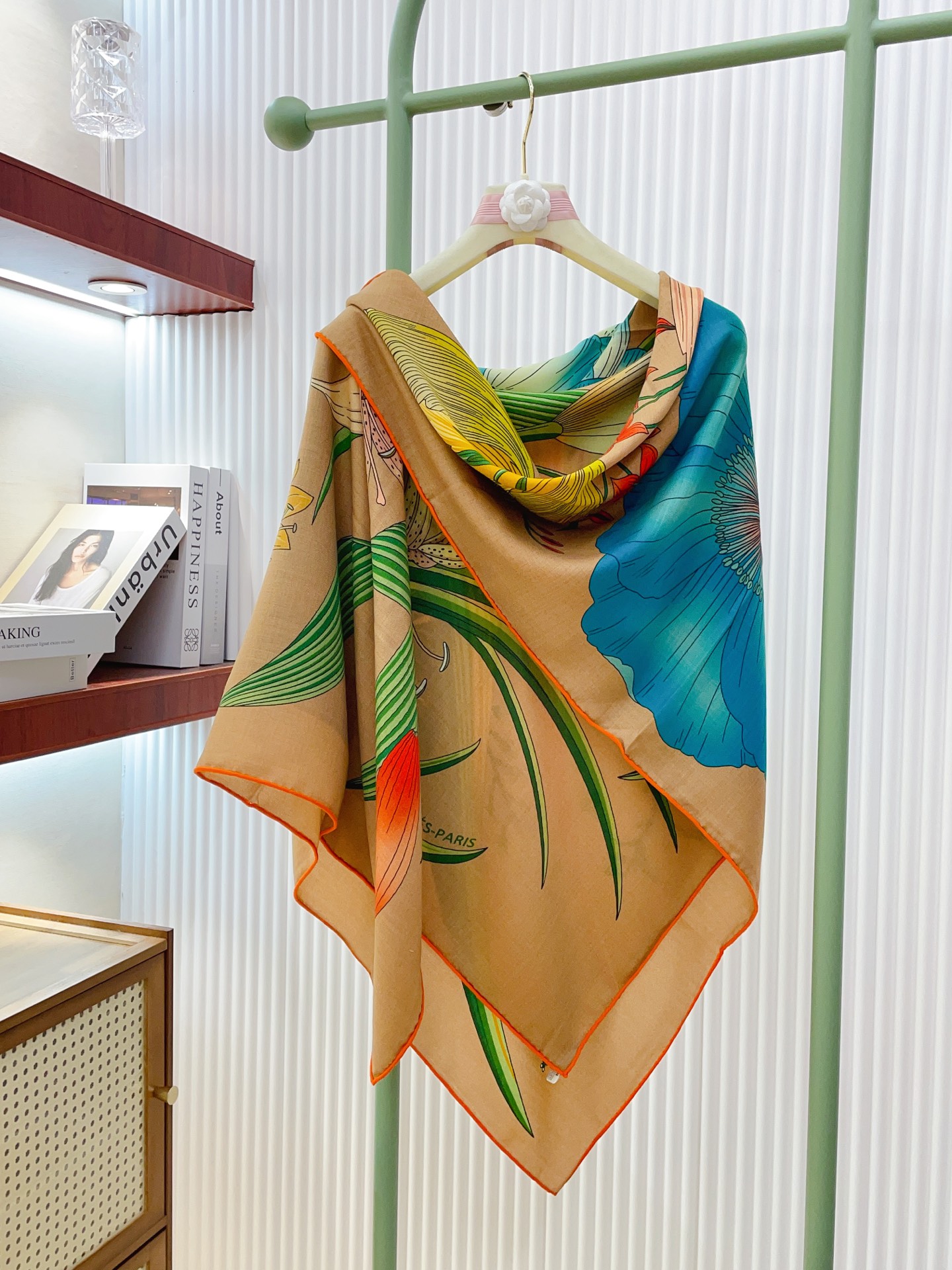 ✨✨【双面同色 丝毛款】H家羊绒新款 买了都说好看‼️推荐💕【永生花束 140】羊绒方巾‼️H家ZG爆款