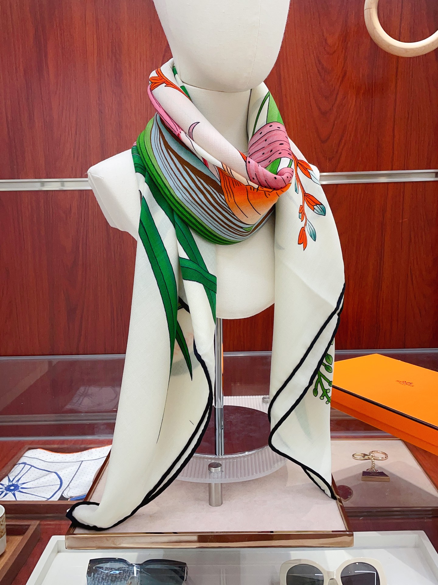 ✨✨【双面同色 丝毛款】H家羊绒新款 买了都说好看‼️推荐💕【永生花束 140】羊绒方巾‼️H家ZG爆款