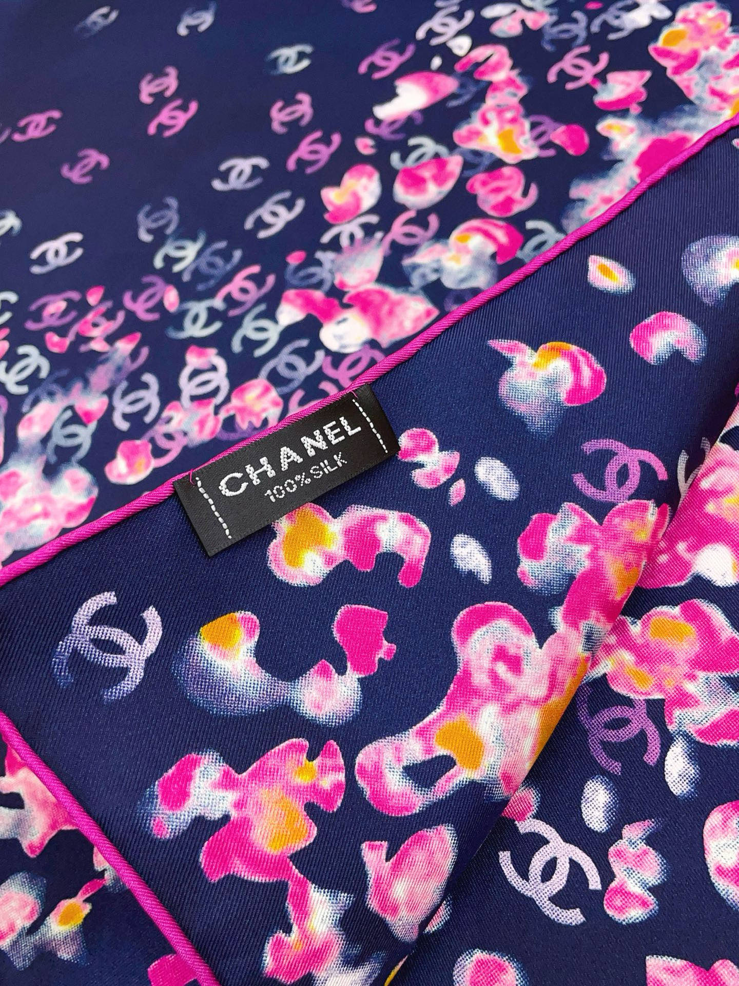 ✨✨【18姆米 双面同色】新款小香‼️美翻了[流泪]最新御用殿堂级极品‼️经典元素图案设计风格❗️美丽至