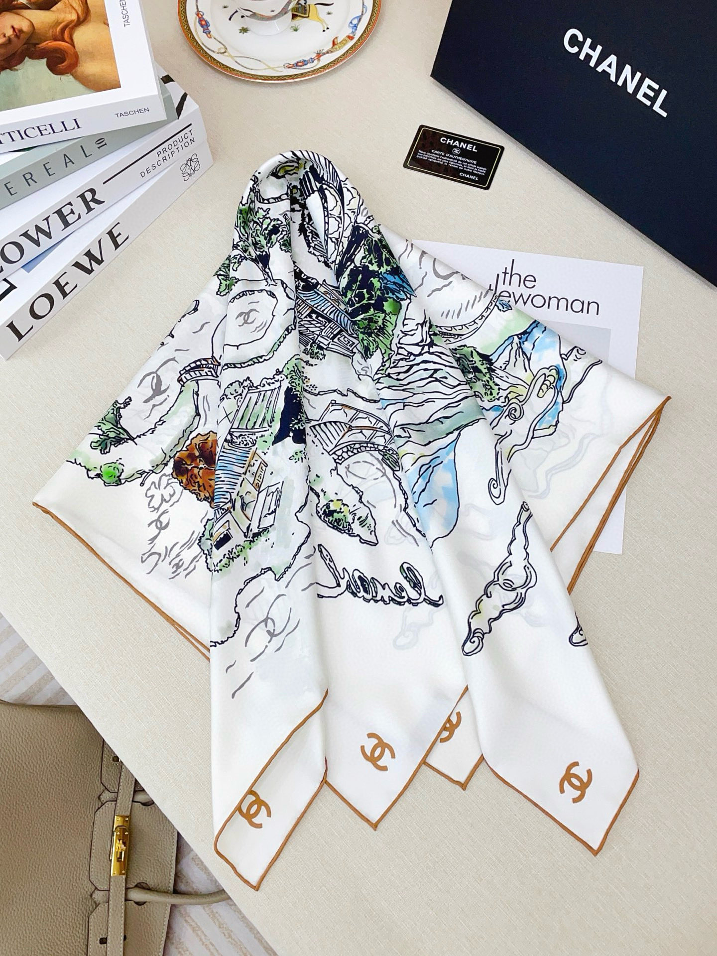 ✨✨【18姆米 双面同色】新款小香‼️美翻了[流泪]最新御用殿堂级极品‼️经典元素图案设计风格❗️美丽至