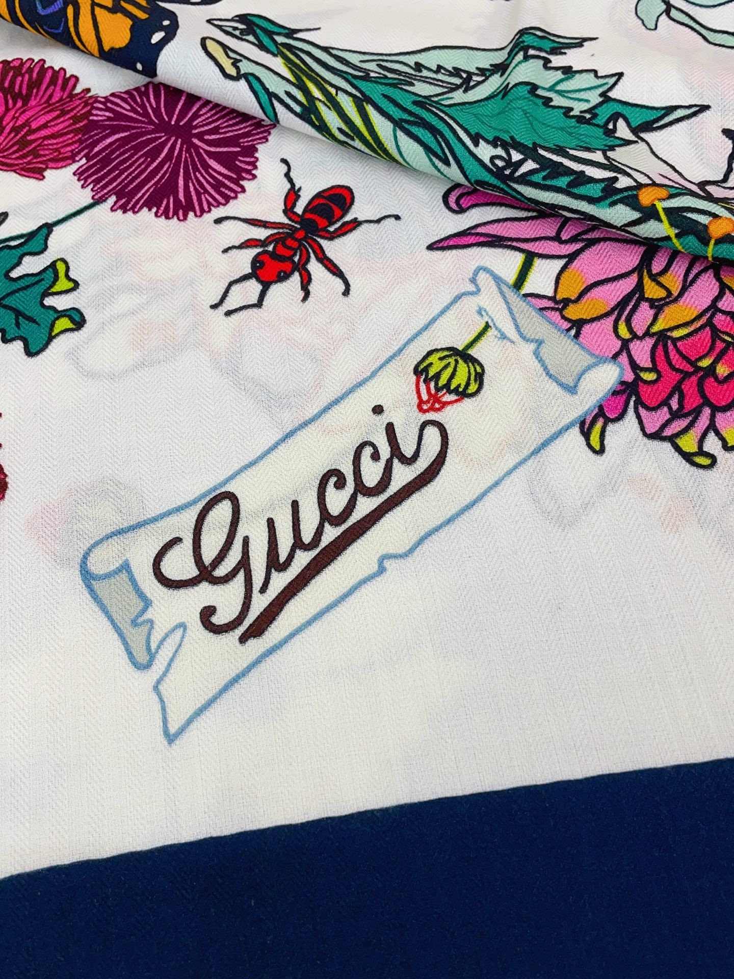 ✨✨【双面同色 丝毛款】大G【丛林花朵🌺140】羊绒方巾‼️抢‼️VIP推荐 ‼️👍下手一定要快【高端 