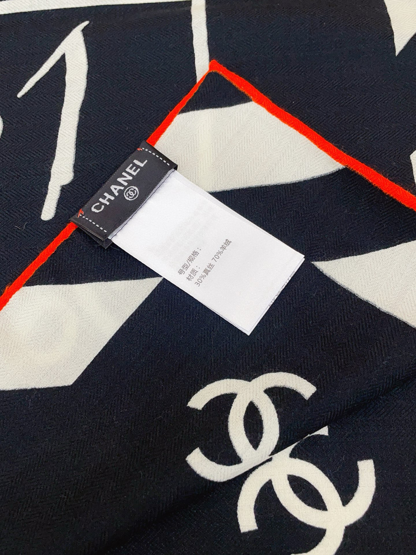 ✨✨【双面同色 丝毛款】小香 羊绒方巾‼️抢‼️VIP推荐 ‼️👍下手一定要快【高端 大爱 ‼️纯羊绒 