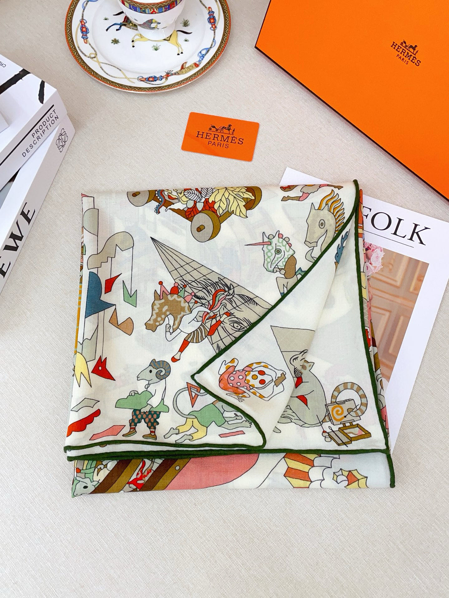 ✨✨【双面同色 丝毛款】H家羊绒新款 买了都说好看‼️推荐💕【马术学院 140】羊绒方巾‼️H家ZG爆款