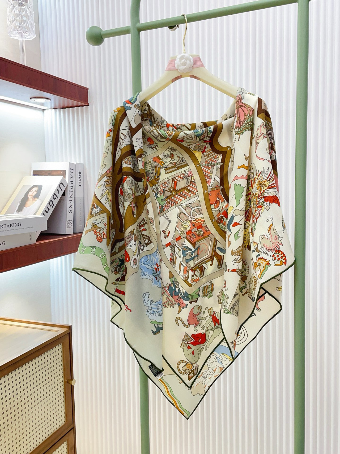 ✨✨【双面同色 丝毛款】H家羊绒新款 买了都说好看‼️推荐💕【马术学院 140】羊绒方巾‼️H家ZG爆款