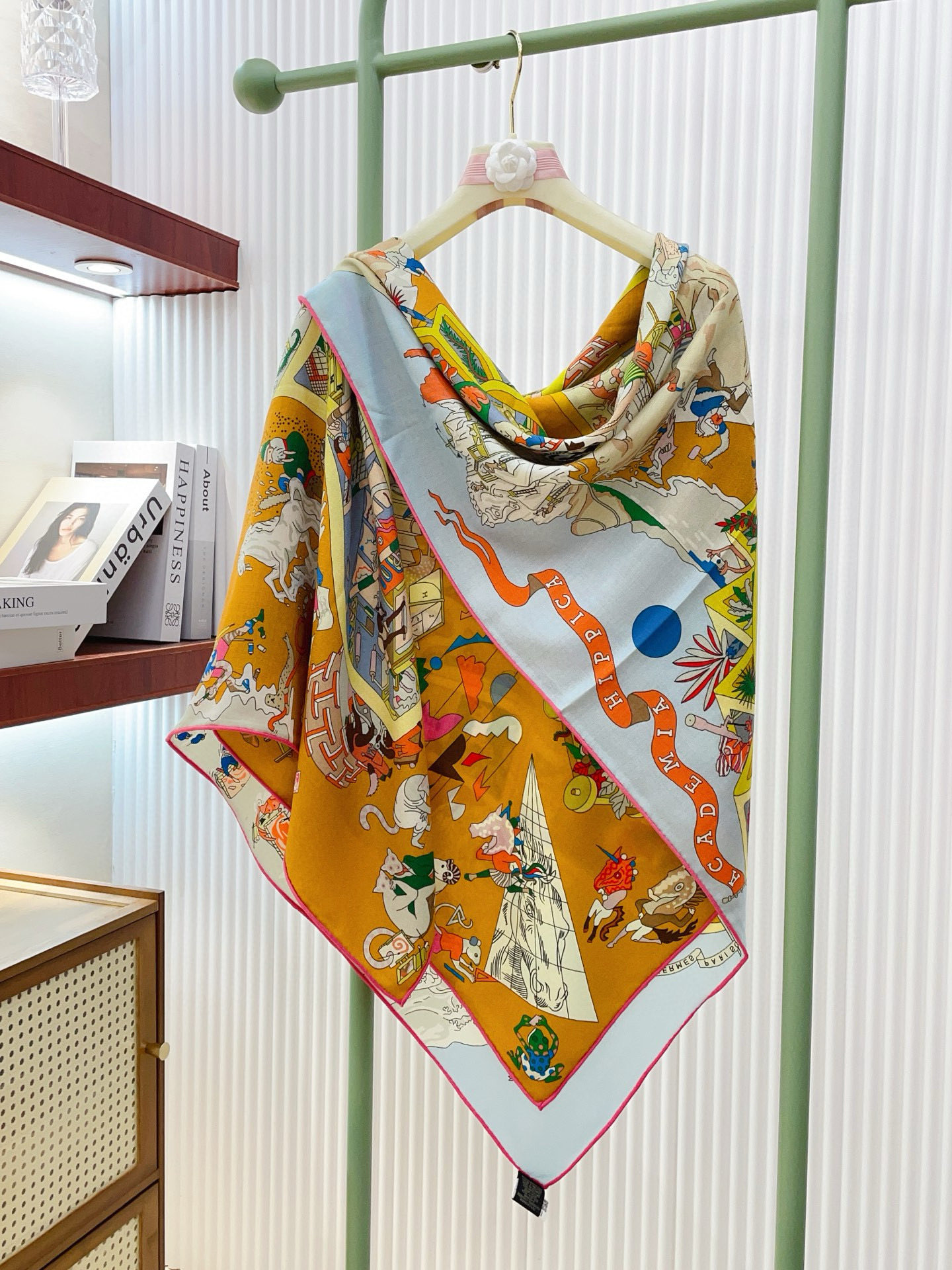 ✨✨【双面同色 丝毛款】H家羊绒新款 买了都说好看‼️推荐💕【马术学院 140】羊绒方巾‼️H家ZG爆款