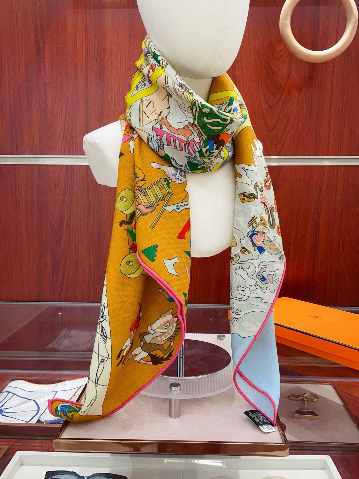 NO:574600,[Double-sided same color silk wool style] H family cashmere new style. Everyone who bought it says it looks good. Recommended [Equestrian Academy 140] Cashmere square scarf H family ZG hot model with three-dimensional presentation of pattern and texture. Extremely high quality. Special process. High-end research and development. Stunning. Special cutting-edge process. Favored by Bai Fumei. Whether it is quality, style or price, they scream for big brand control. Super high cost performance.  Definitely worth buying, size 140cm*140cm, 70 cashmere silk high version scarf, high version scarf, real silk19860909【双面同色 丝毛款】H家羊绒新款 买了都说好看推荐【马术学院 140】羊绒方巾H家ZG爆款立体呈现图案纹路实物档次极高特殊工艺高端研发惊艳问世特殊尖端工艺处理受到白富美的喜欢 无论是品质 款式 价格都令大牌控的她们尖叫 超高性价比 绝对值得入手尺寸140cm*140cm,70羊绒真丝高版本围巾,高版本围巾,real silk,scarf