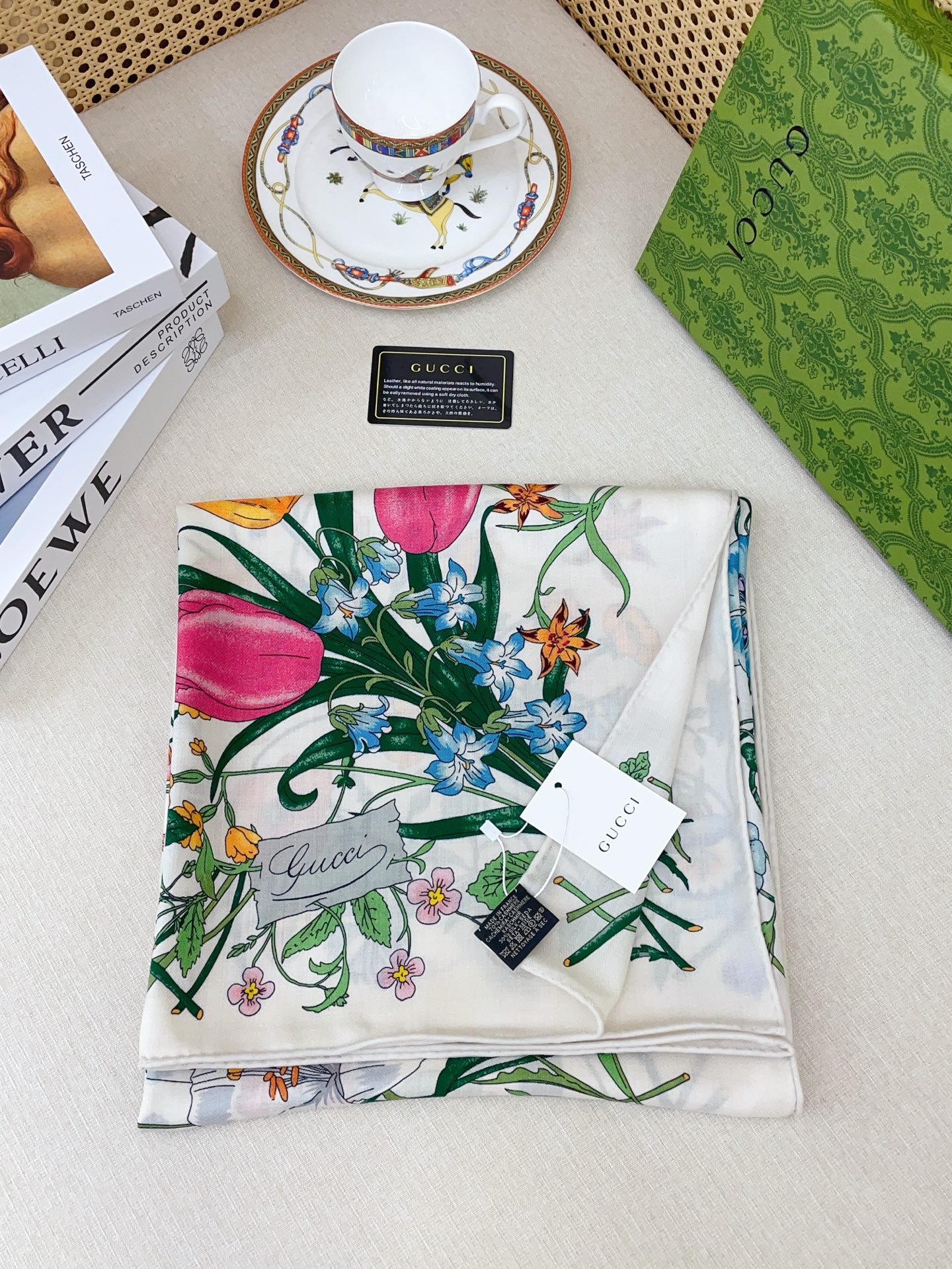 ✨✨【双面同色 丝毛款】大G【花卉140】羊绒方巾‼️抢‼️VIP推荐 ‼️👍下手一定要快【高端 大爱 