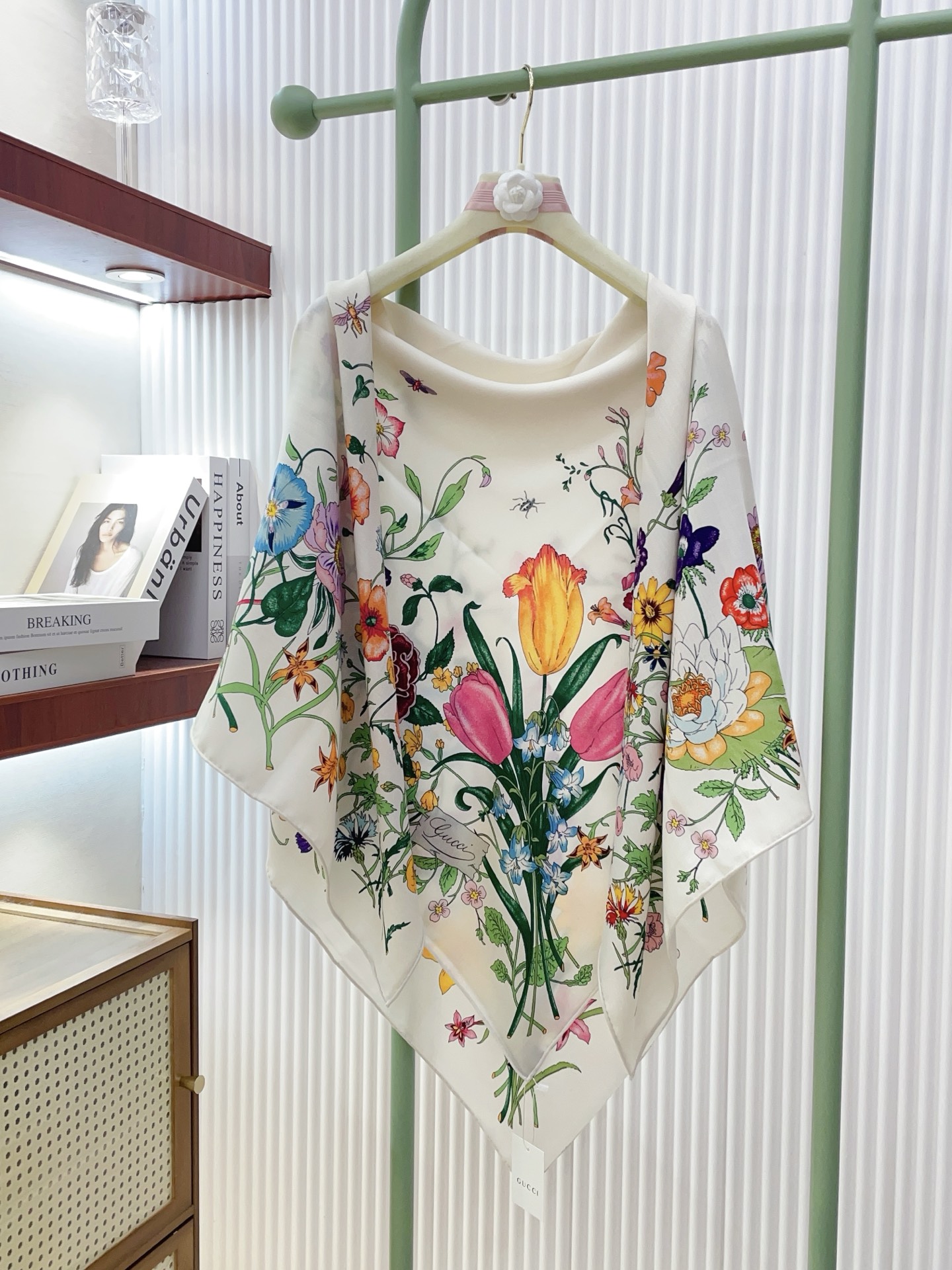 ✨✨【双面同色 丝毛款】大G【花卉140】羊绒方巾‼️抢‼️VIP推荐 ‼️👍下手一定要快【高端 大爱 