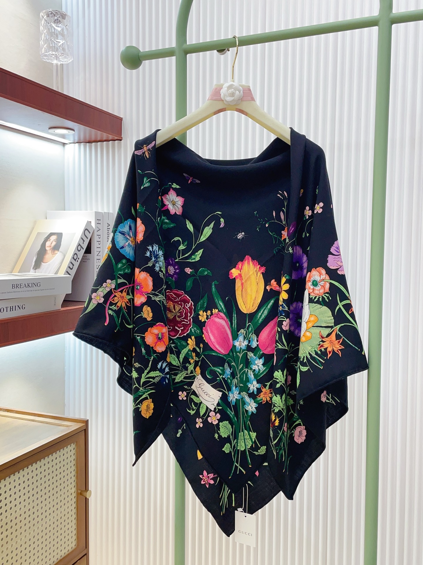 ✨✨【双面同色 丝毛款】大G【花卉140】羊绒方巾‼️抢‼️VIP推荐 ‼️👍下手一定要快【高端 大爱 