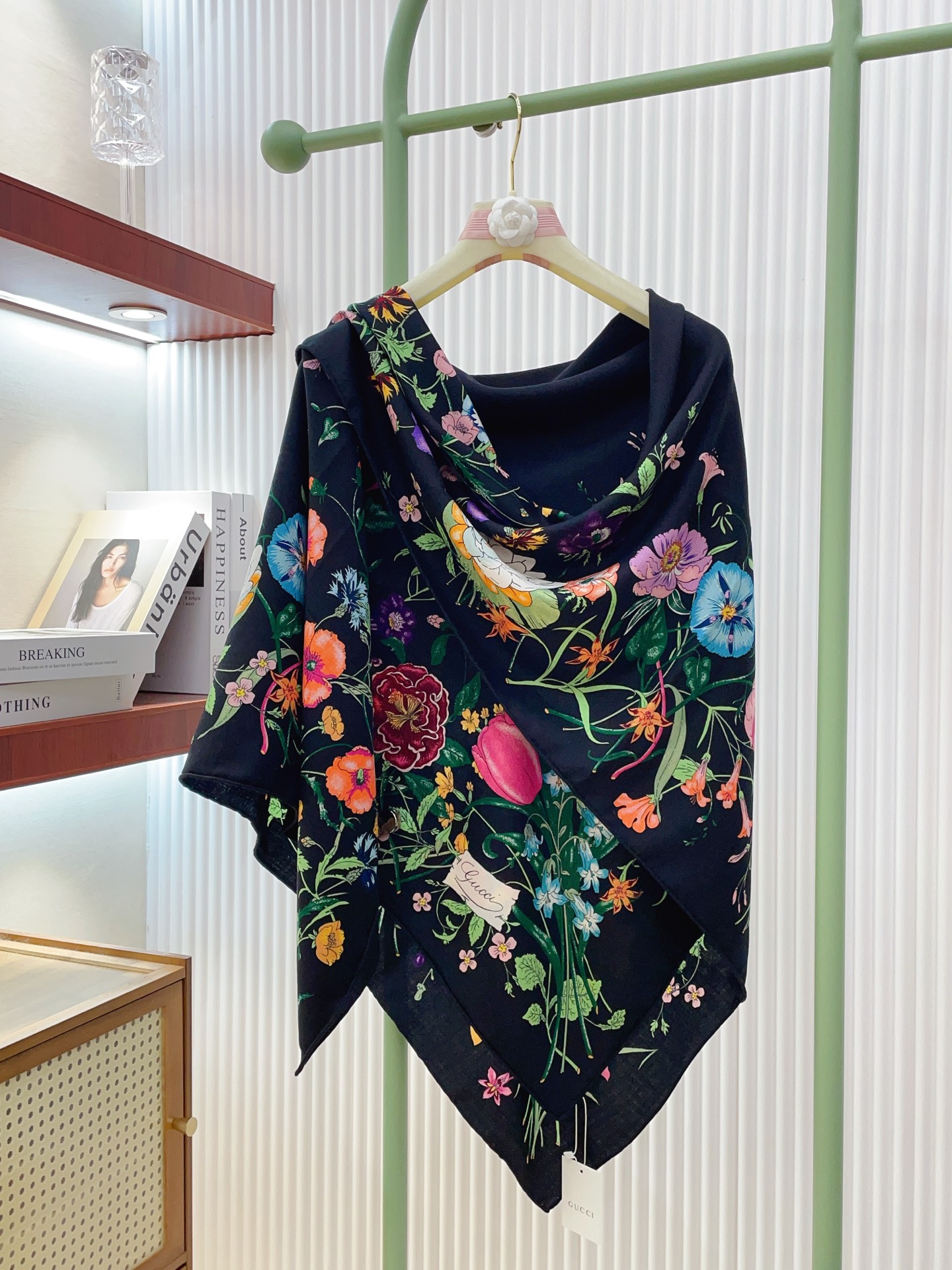 ✨✨【双面同色 丝毛款】大G【花卉140】羊绒方巾‼️抢‼️VIP推荐 ‼️👍下手一定要快【高端 大爱 