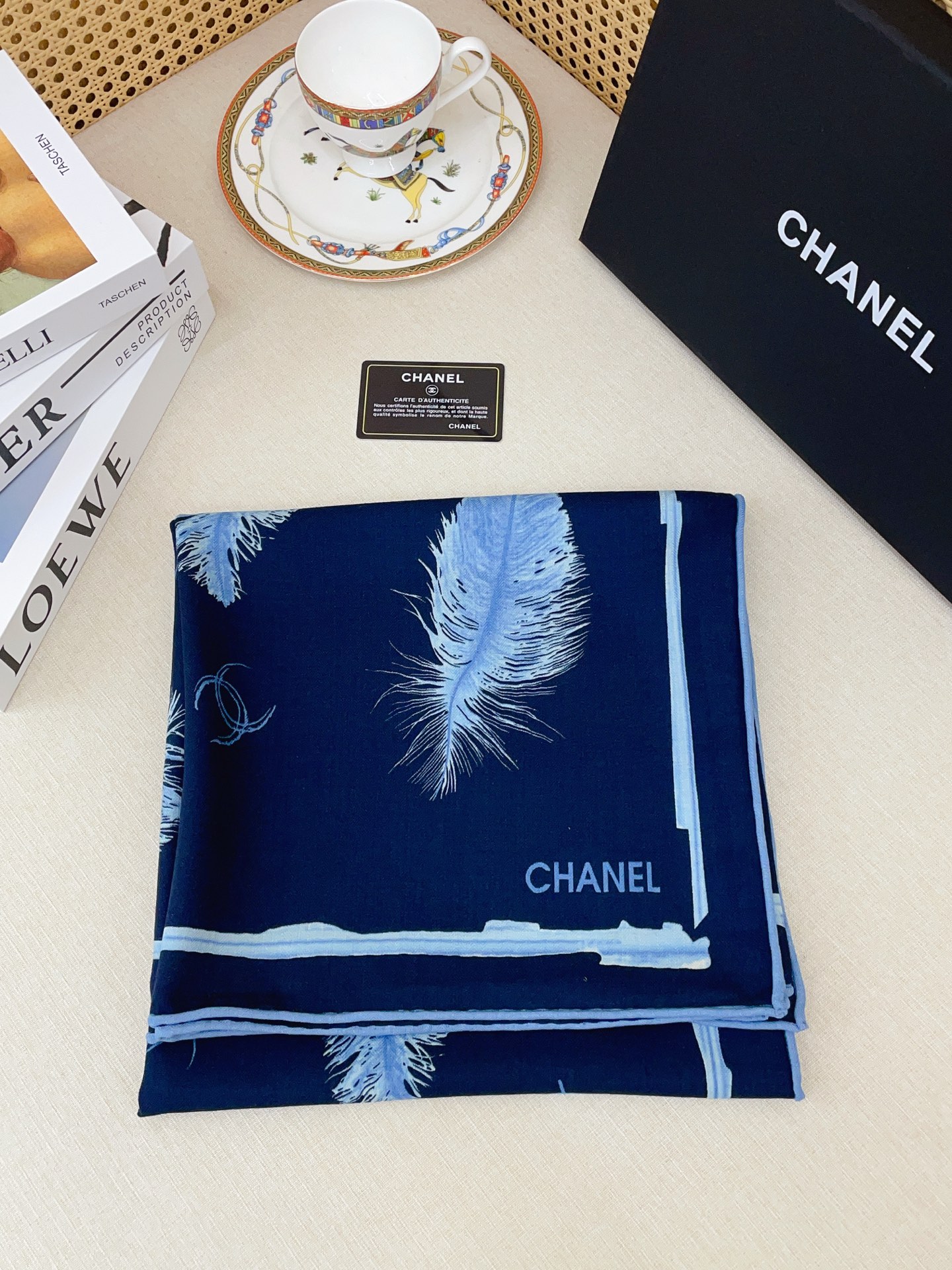 ✨✨【双面同色 丝毛款】小香 羊绒方巾‼️抢‼️VIP推荐 ‼️👍下手一定要快【高端 大爱 ‼️纯羊绒 