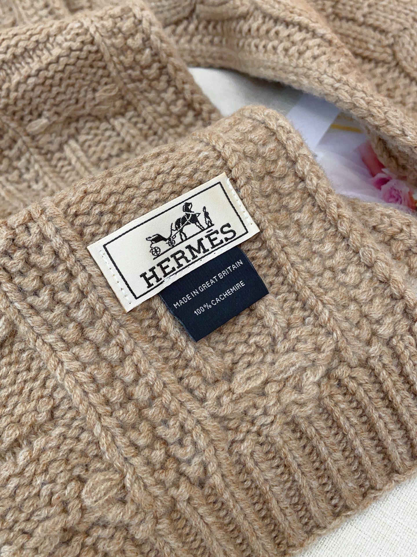 ✨✨H家手工编织情侣💑围巾！低调高级秋冬品味！！】H新款特殊肌理手工编织纹羊绒围巾！！年轻，时髦，自信，