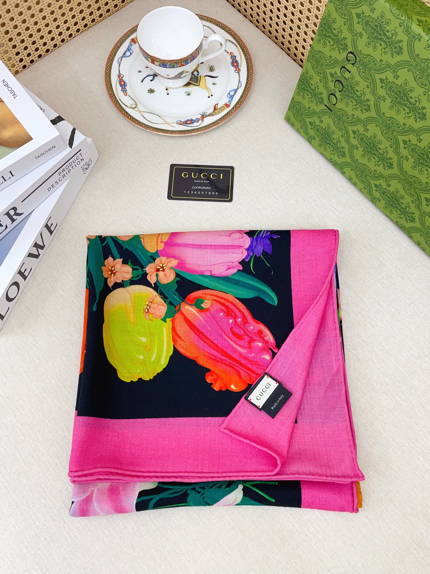 ✨✨【双面同色 丝毛款】大G【丛林花朵🌺140】羊绒方巾‼️抢‼️VIP推荐 ‼️👍下手一定要快【高端 