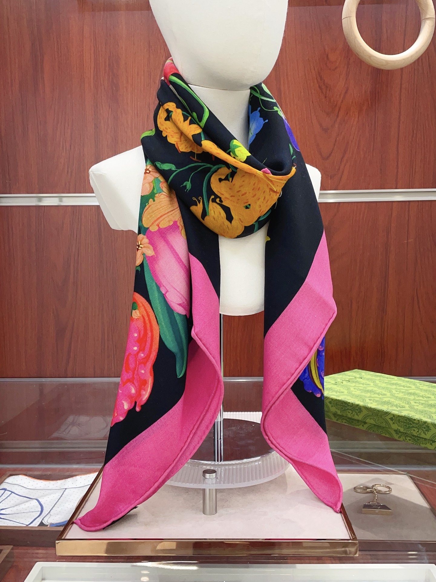 ✨✨【双面同色 丝毛款】大G【丛林花朵🌺140】羊绒方巾‼️抢‼️VIP推荐 ‼️👍下手一定要快【高端 