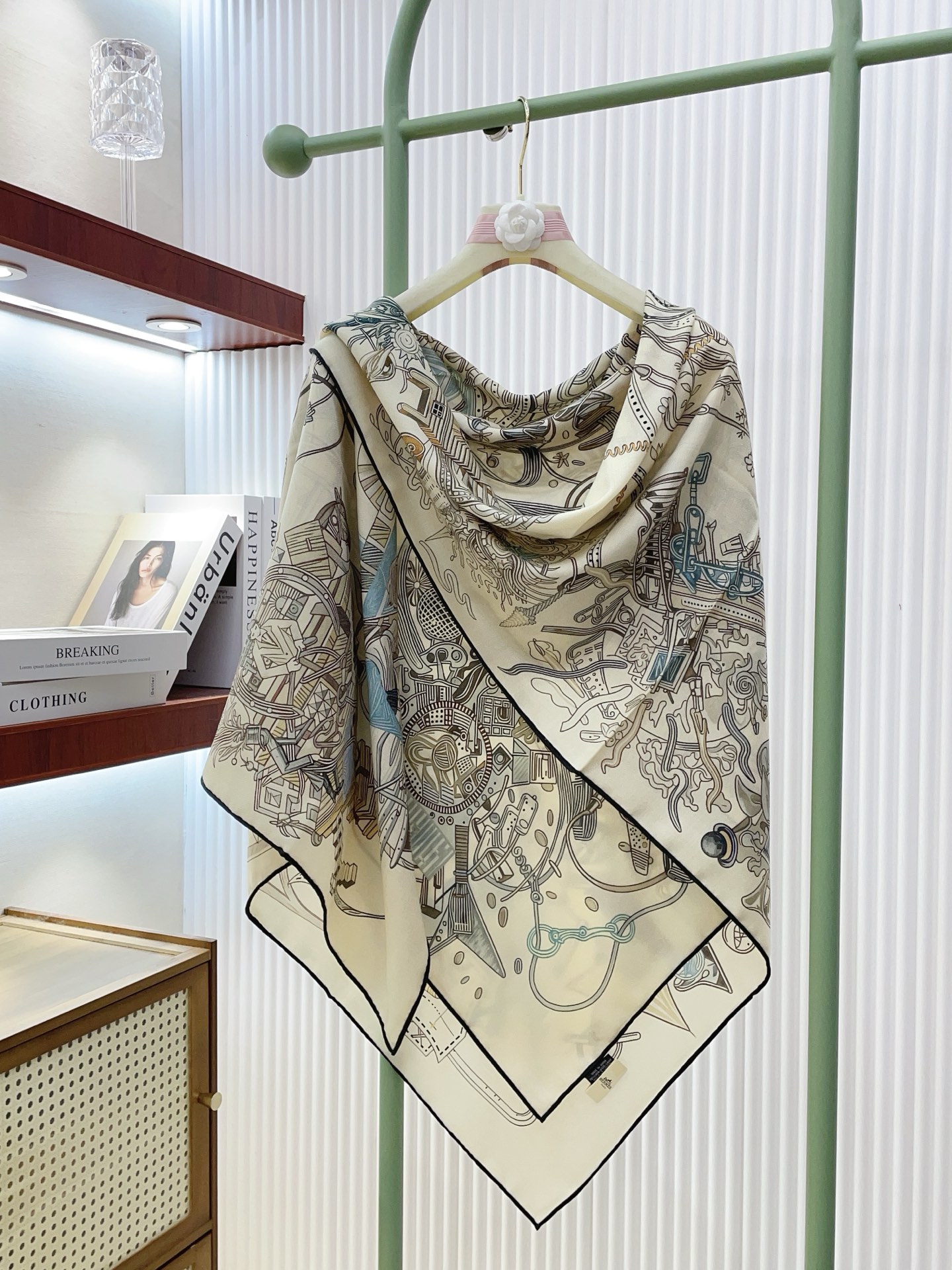 ✨✨【双面同色 丝毛款】H家羊绒新款 买了都说好看‼️推荐💕【爱马仕世界】羊绒方巾‼️H家ZG爆款🎁💟立