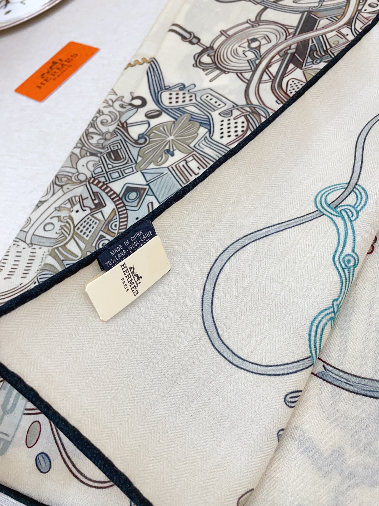 ✨✨【双面同色 丝毛款】H家羊绒新款 买了都说好看‼️推荐💕【爱马仕世界】羊绒方巾‼️H家ZG爆款🎁💟立